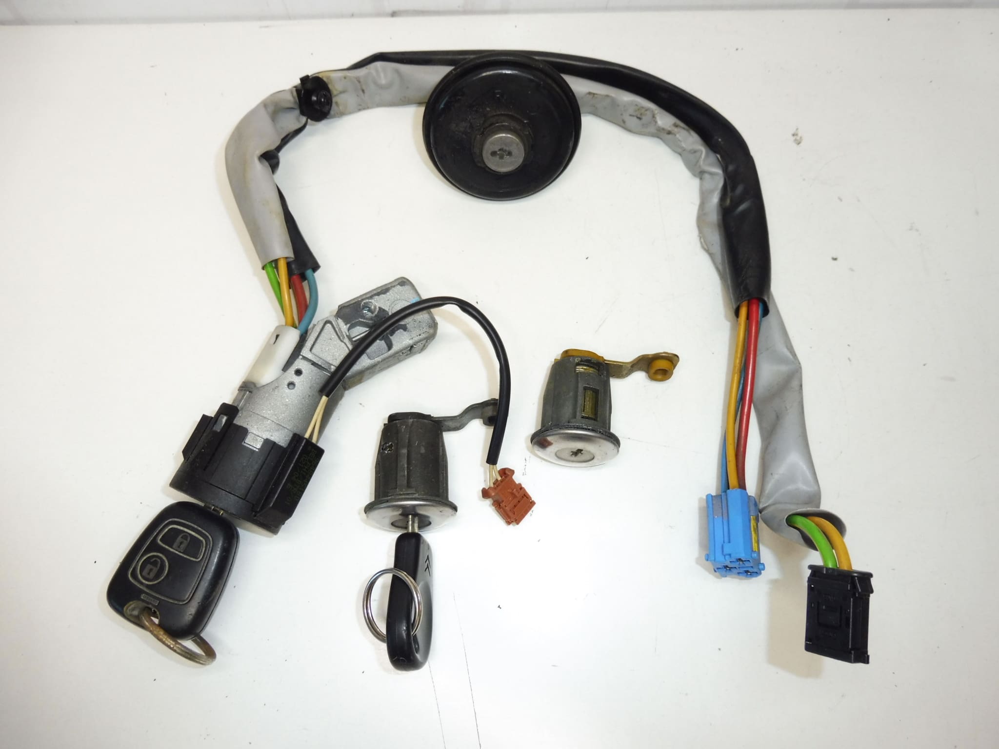 Set of 2 Keys and Locks for Citroën Berlingo II 4162CF 4162CH - Image 2