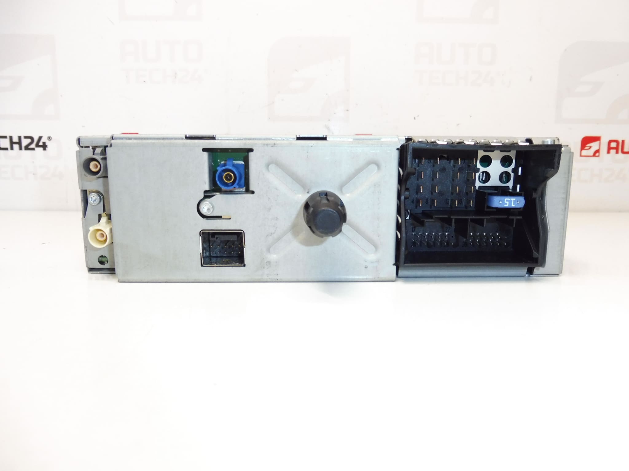 Harman Becker RNEG Car Radio 96751717XT 16064748XT 16095886XT - Image 2