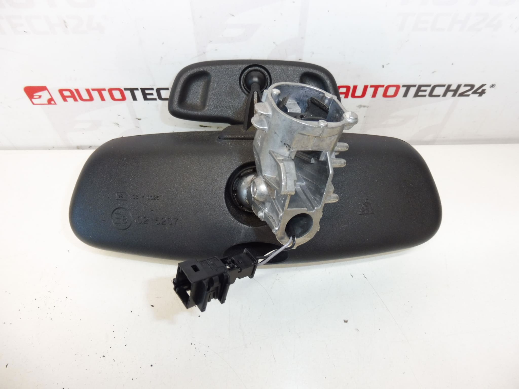 Interior Rearview Mirror Peugeot 3008 and 5008 8154JV 815489 - Image 2