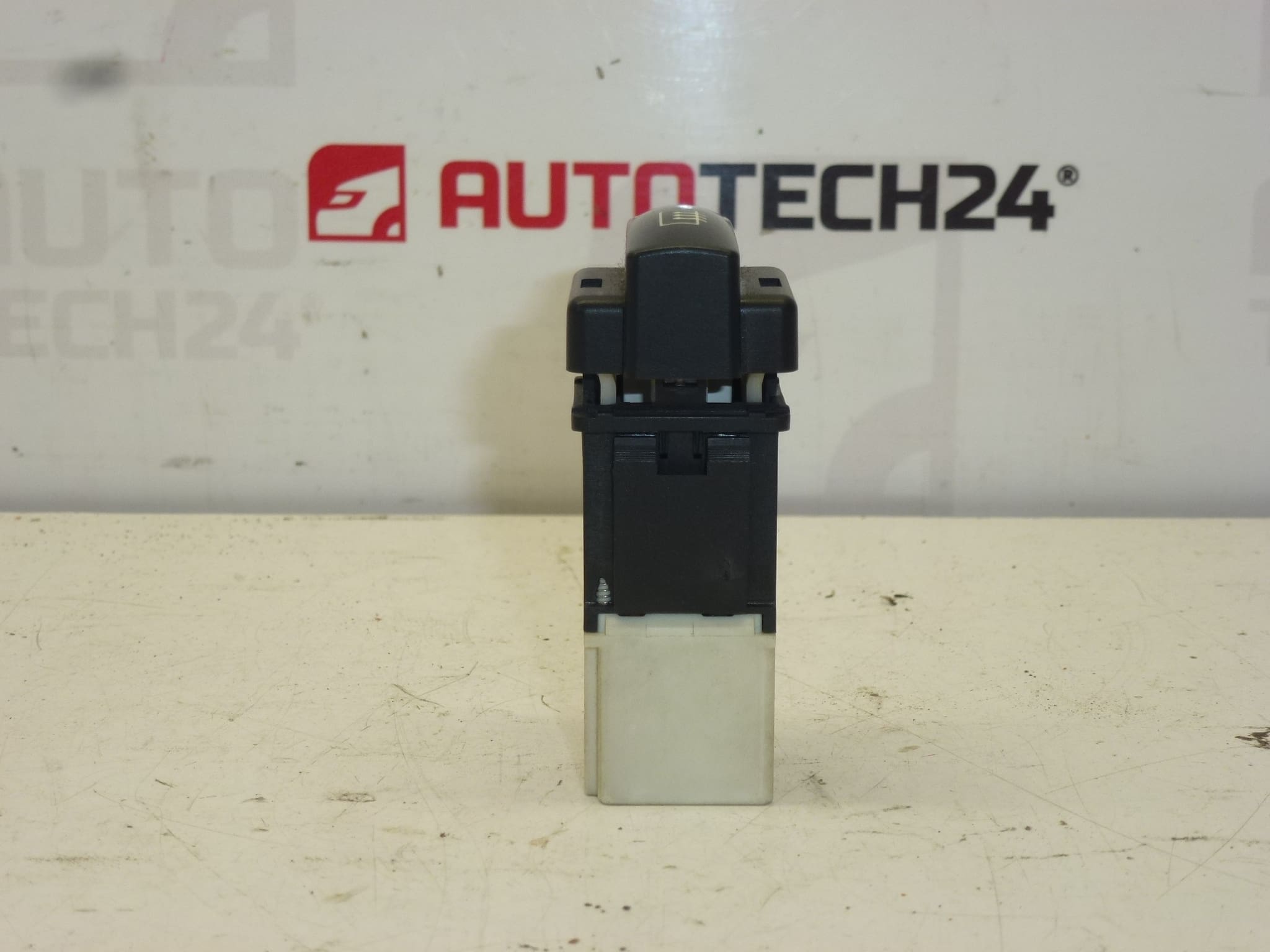 Rear Window Heater Switch Citroën Peugeot 655497 - Image 2