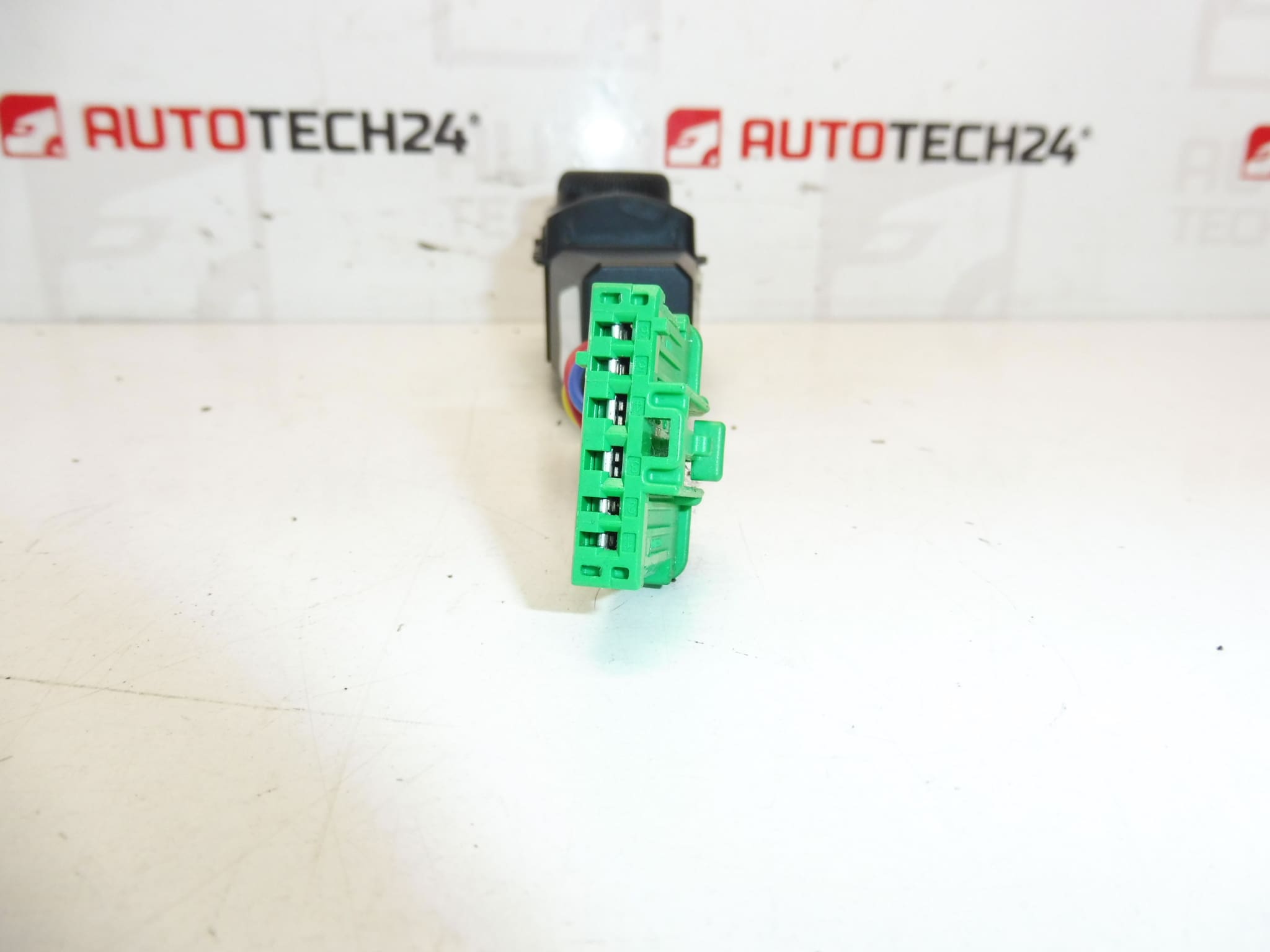 Heating and Climate Control Peugeot 3008 5008 96846886XT 6451YX - Image 2