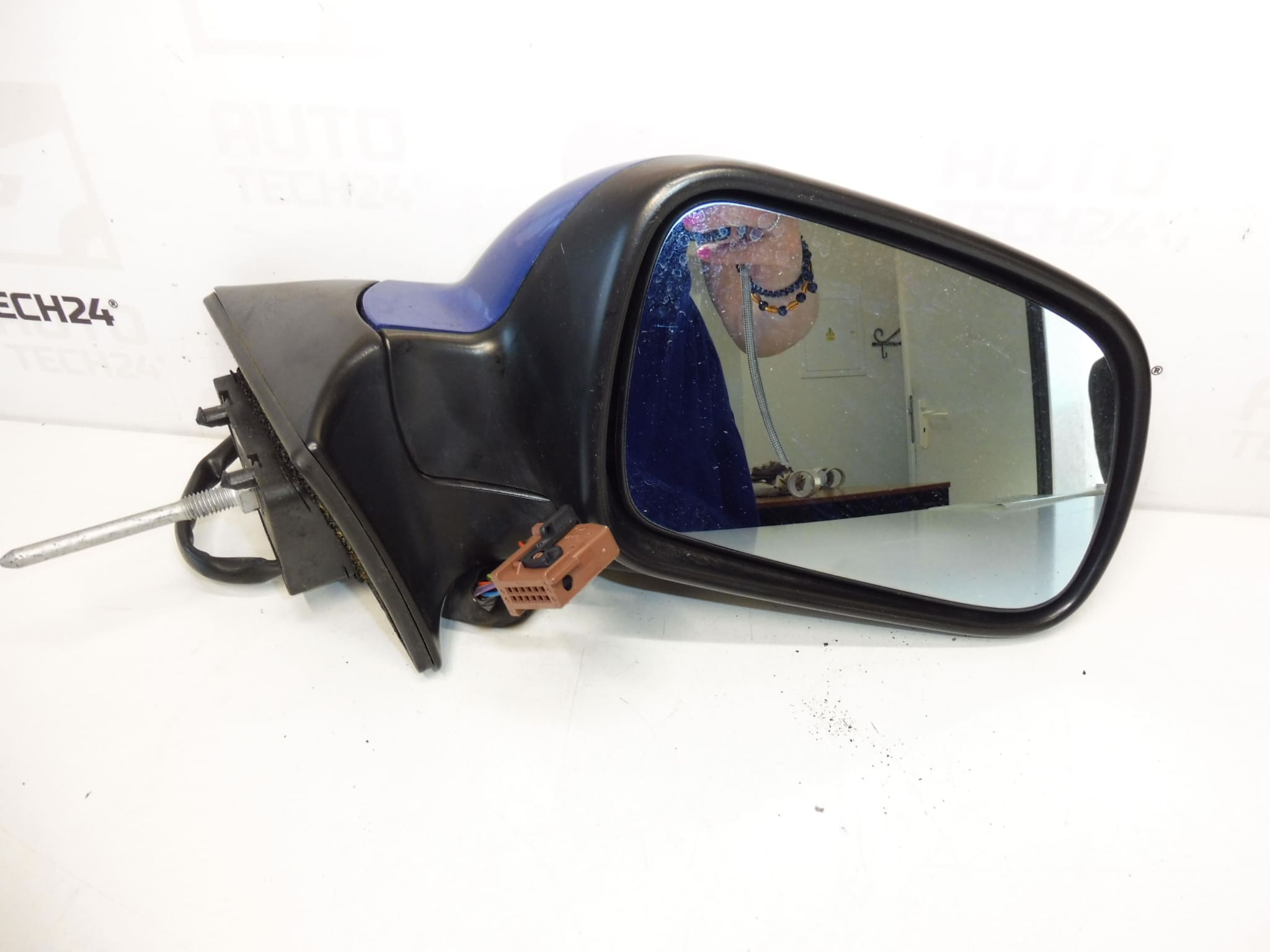 Right Side Mirror KNND Peugeot 407 96457004XT 8149VC - Image 2