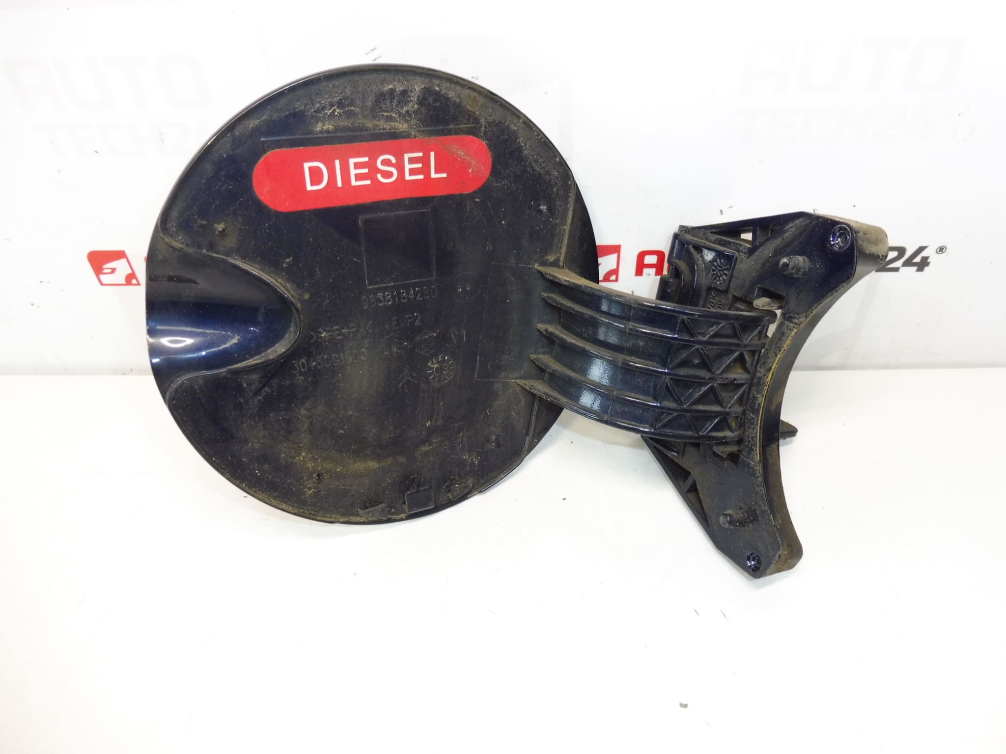 Fuel Cap Cover Citroën C3 KPKD 9638184280 151796 - Image 2