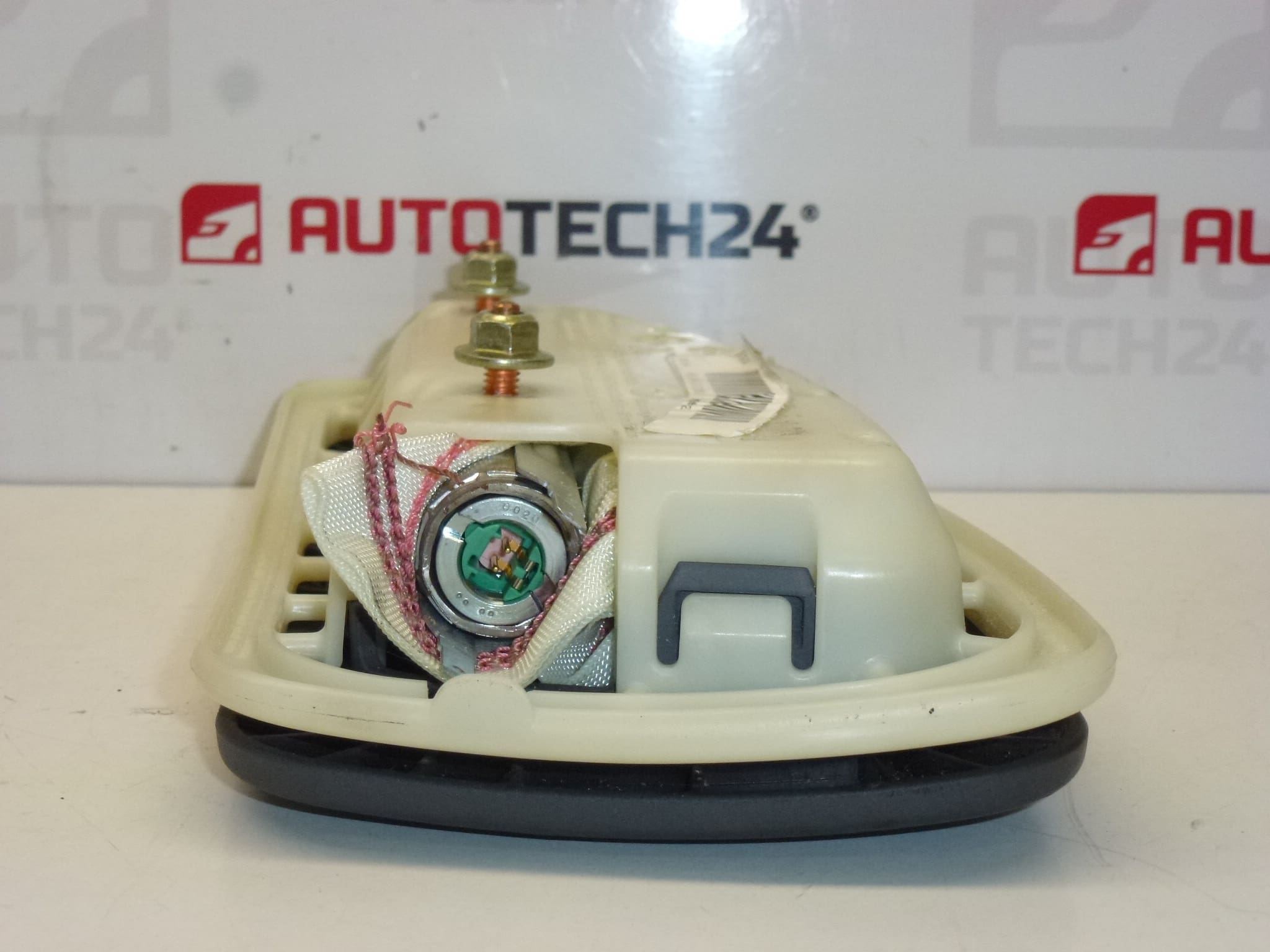 Left Seat Airbag Peugeot 407 96439582ZM 8216QN - Image 2