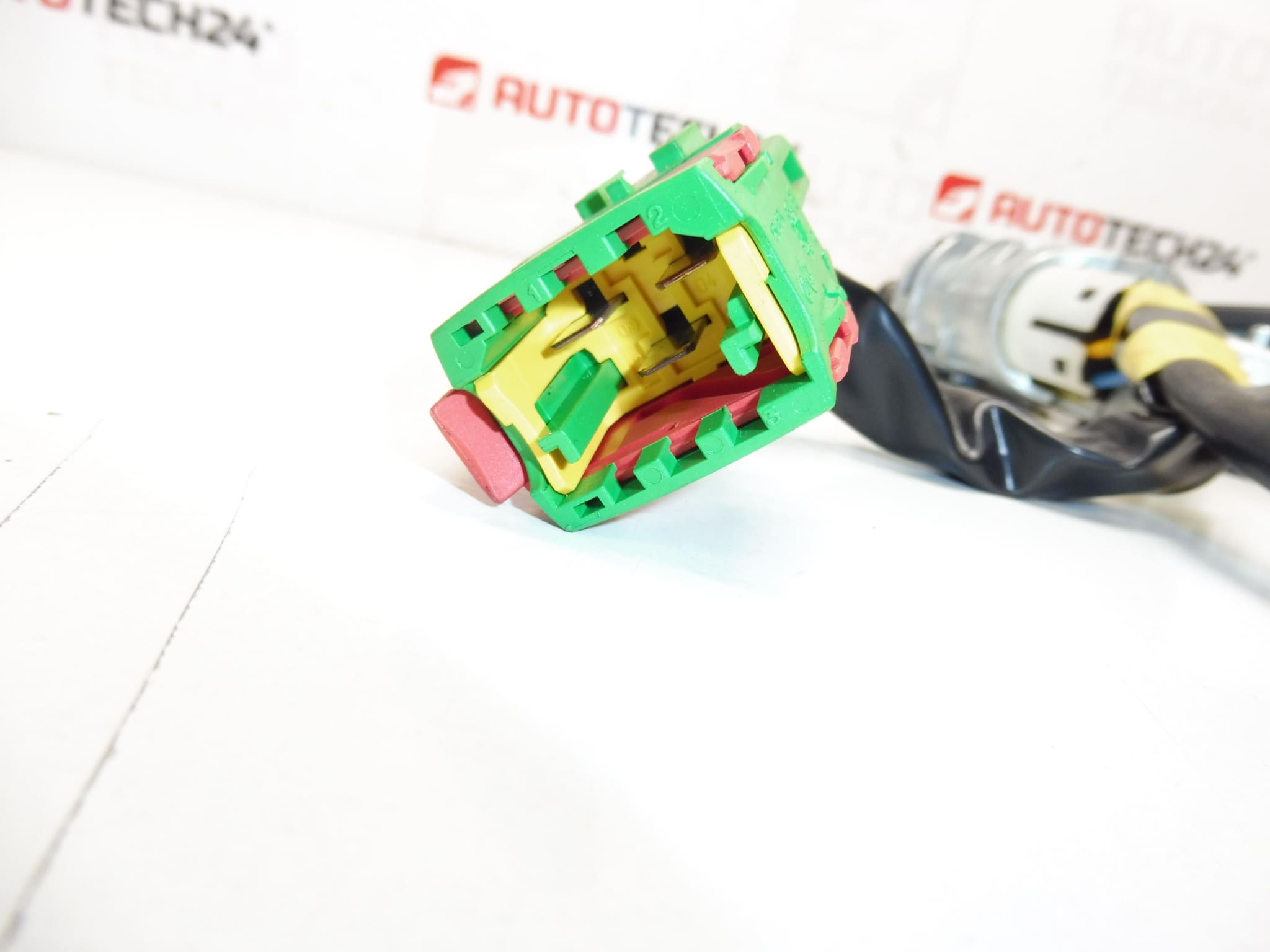 Lock Set PEUGEOT 1007 4162EV 4162AH With 2 Keys - Image 2