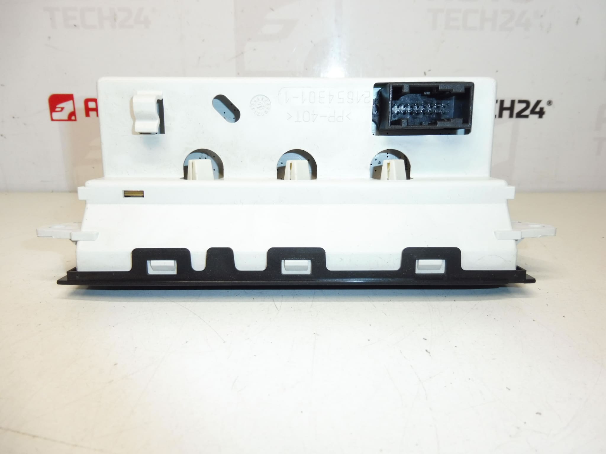 Radio and On-board Computer Display Peugeot 1007 9648634177 6563XE - Image 2