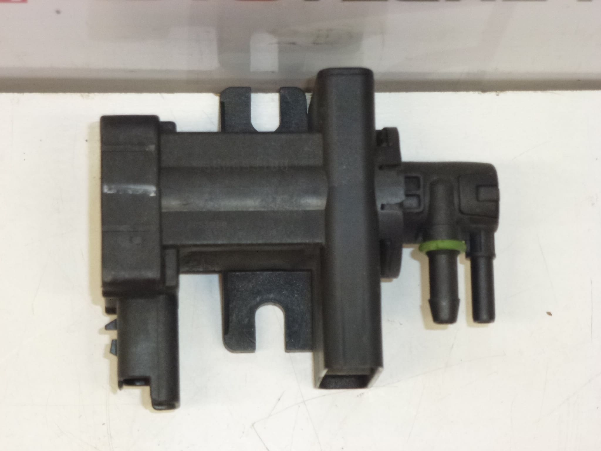 Vacuum Valve Pierburg 7.01632.00 9660693180 1618S4 - Image 2