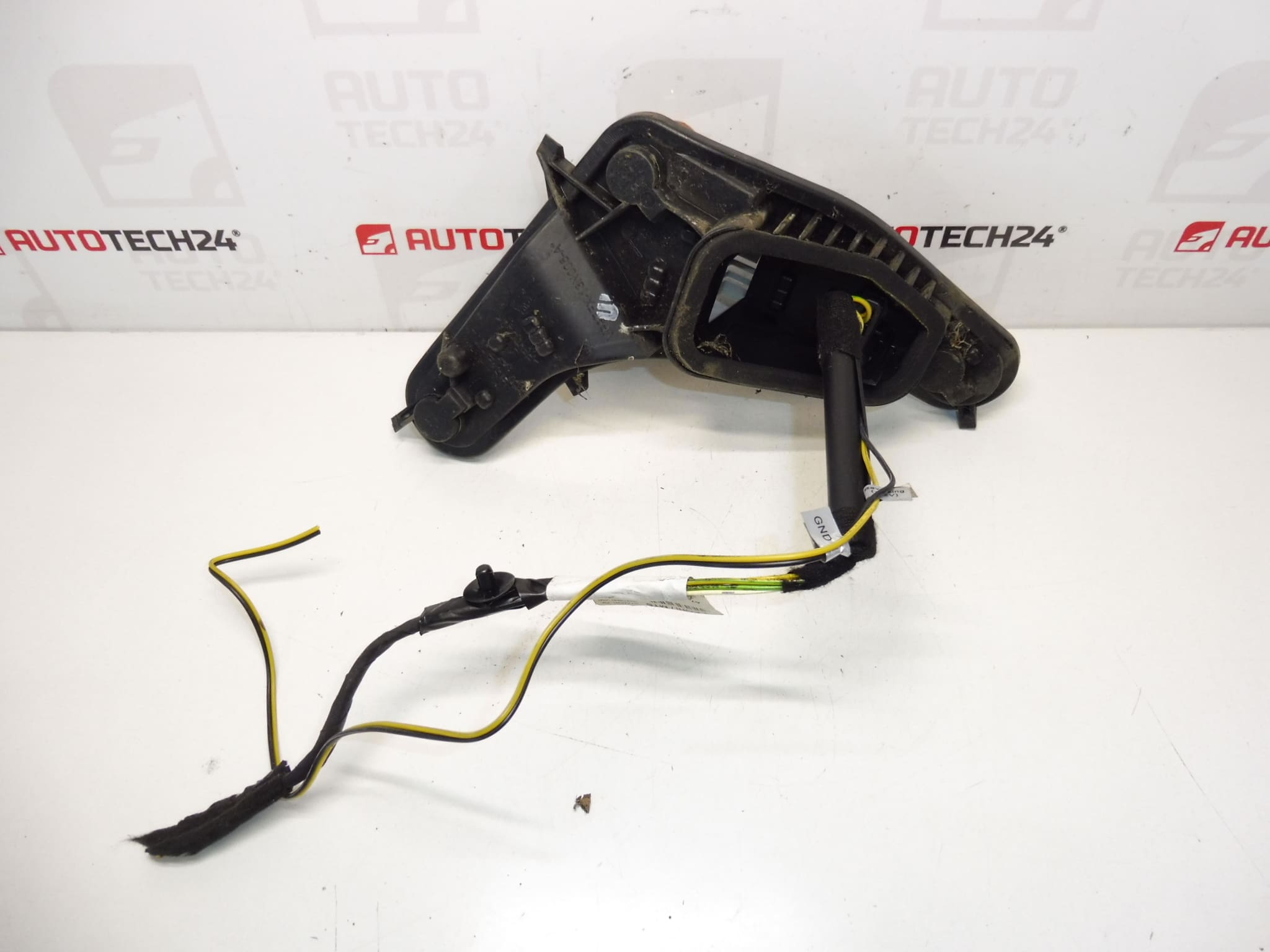 Bulb Socket Rear Left Lamp Peugeot 207 9686566080 6350HQ - Image 2