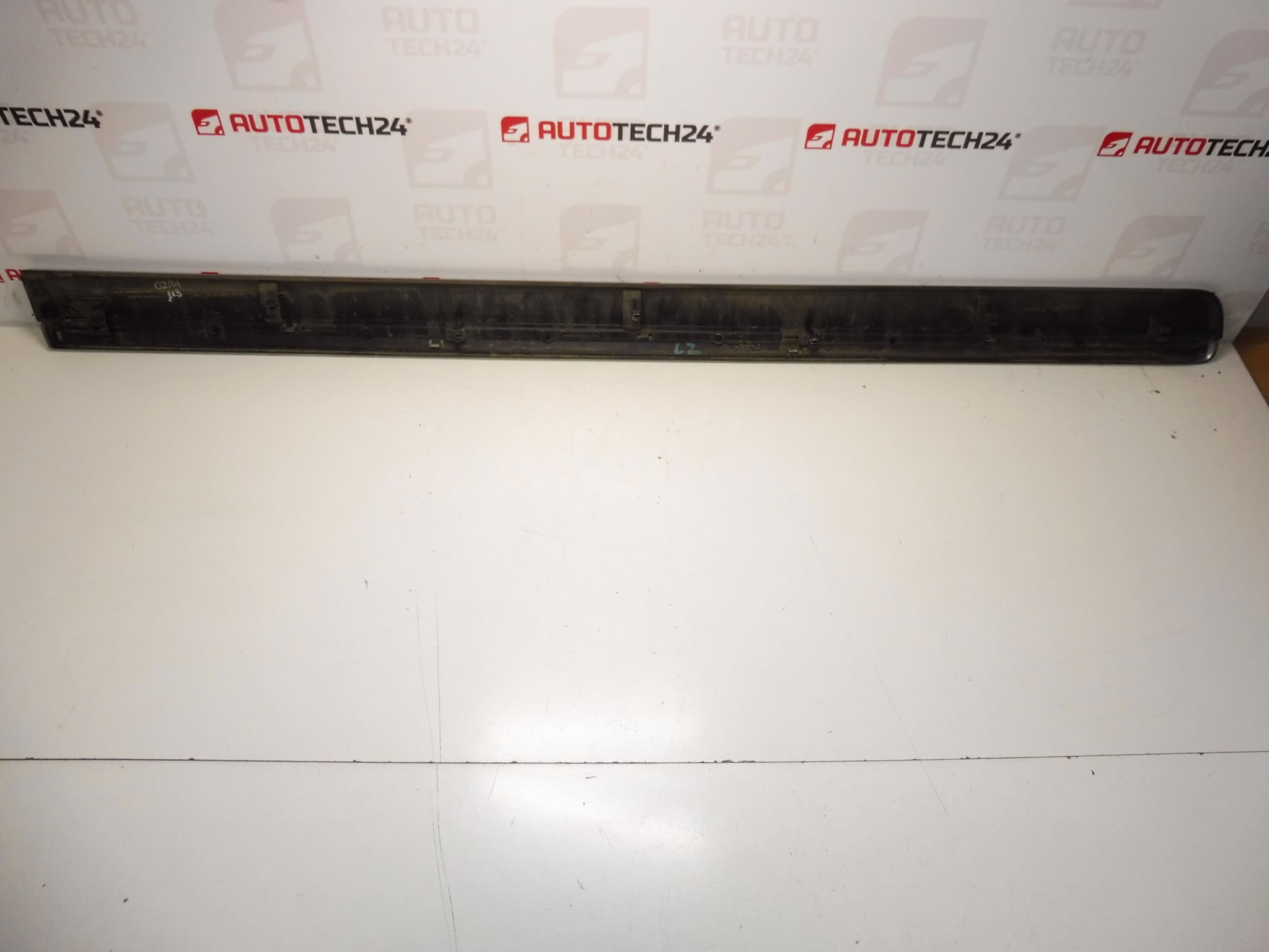 Left Rear Door Molding Citroen C8 Peugeot 807 KTQ 1401029977 8546W2 - Image 2