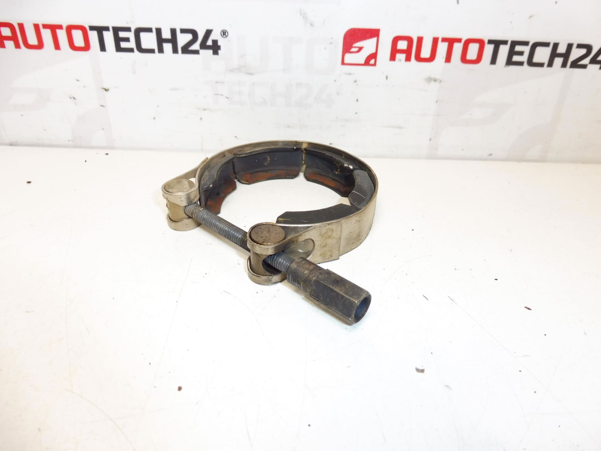 Turbo Clamp for Bi-Turbo Citroën Peugeot GARRETT 2.2 HDI 125KW 037782 - Image 2