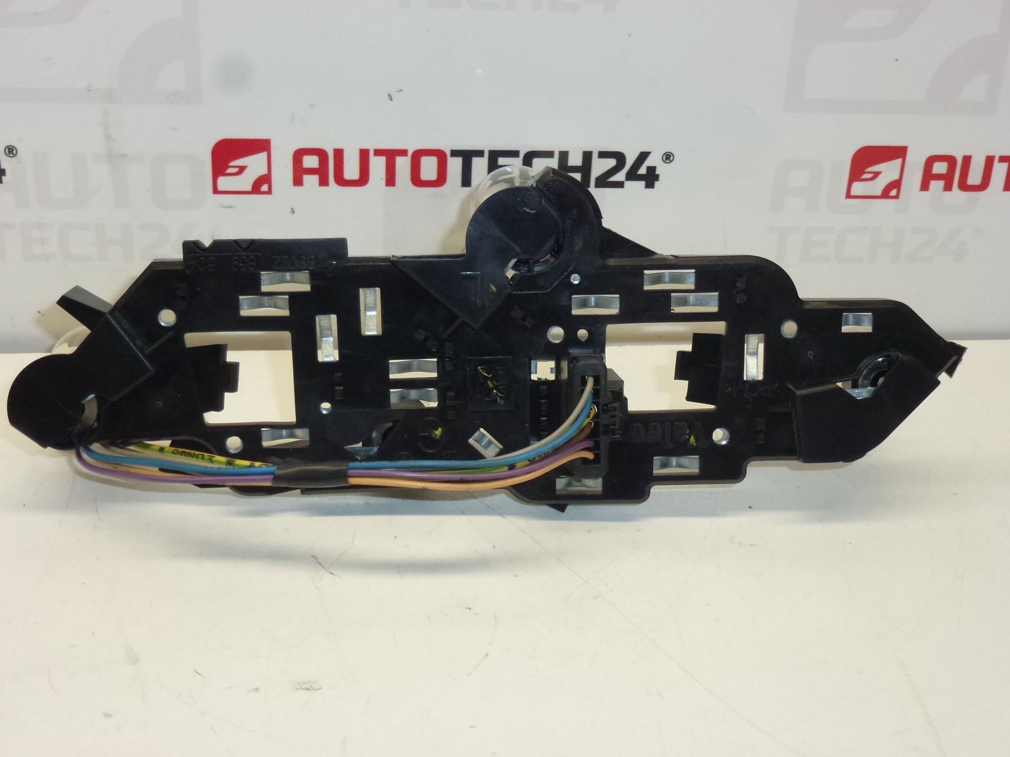 Left Rear Light Socket with Wiring Piece Peugeot 307 6350P3 - Image 2