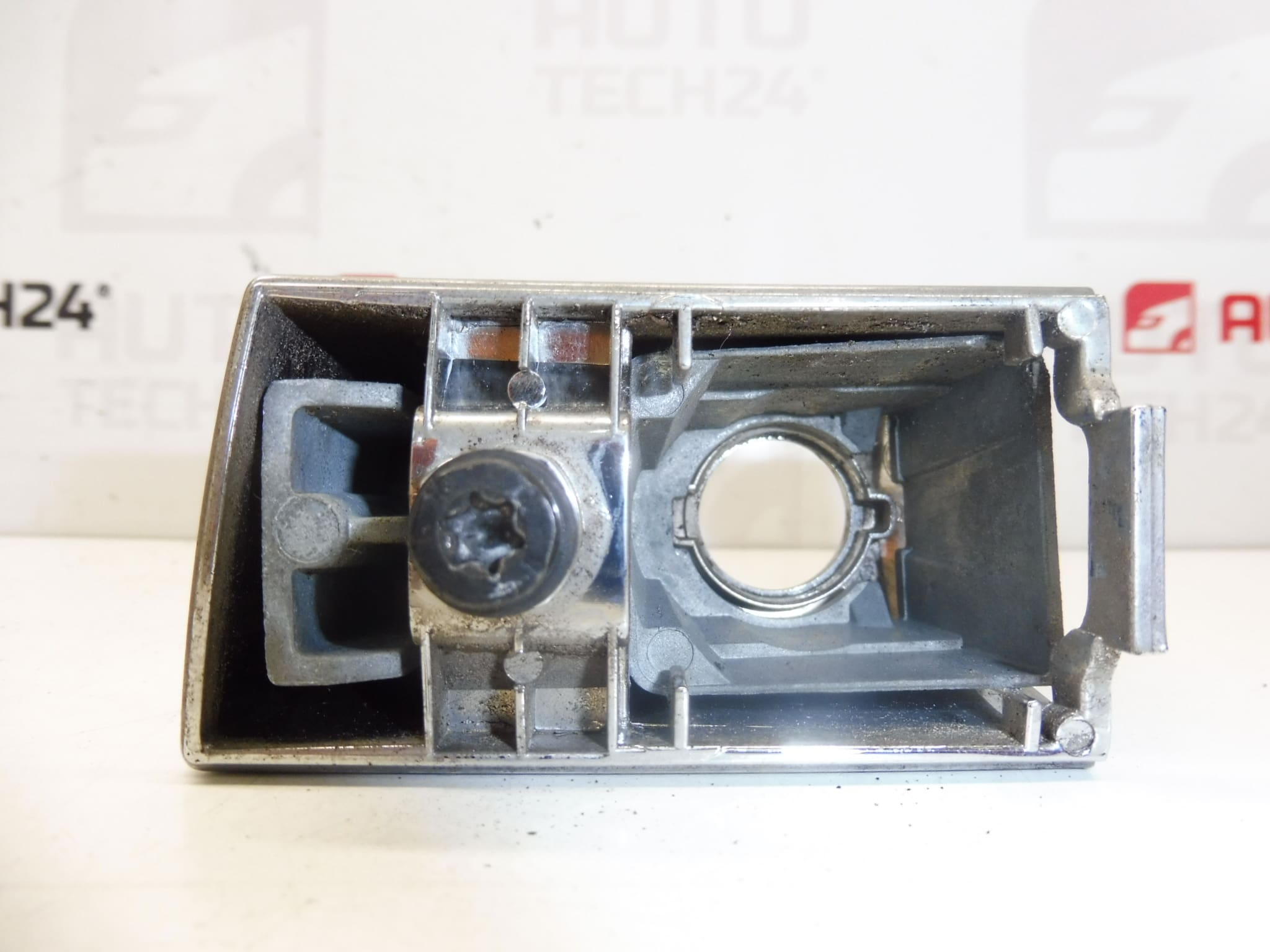 Right Front Door Lock Cover Citroën Peugeot Chrome 9119CQ - Image 2