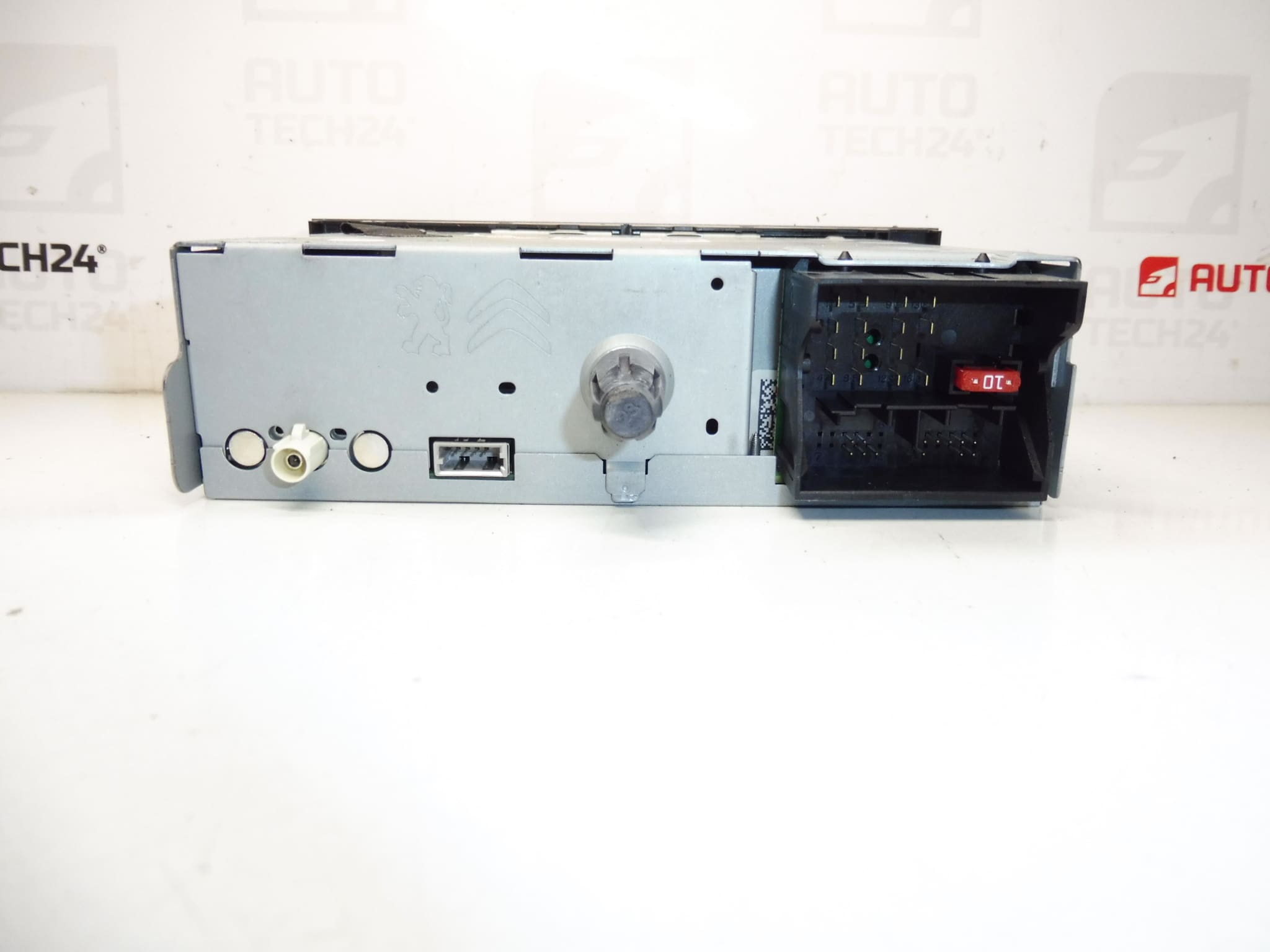 CD Radio Continental RD45 for Peugeot 308 98016075XH01 - Image 2