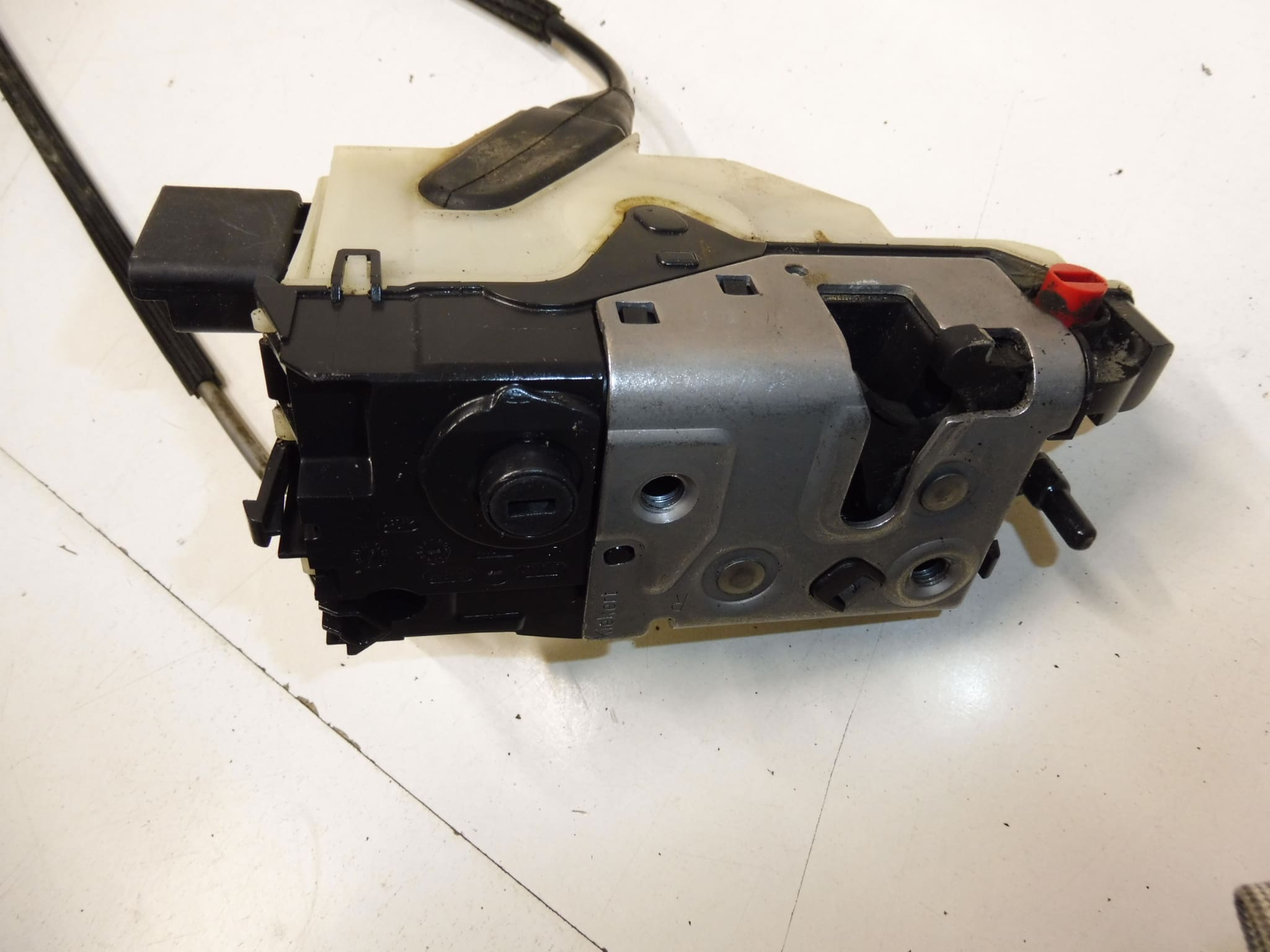 Citroen C4 Rear Right Door Lock 9685352080 9138AH - Image 2