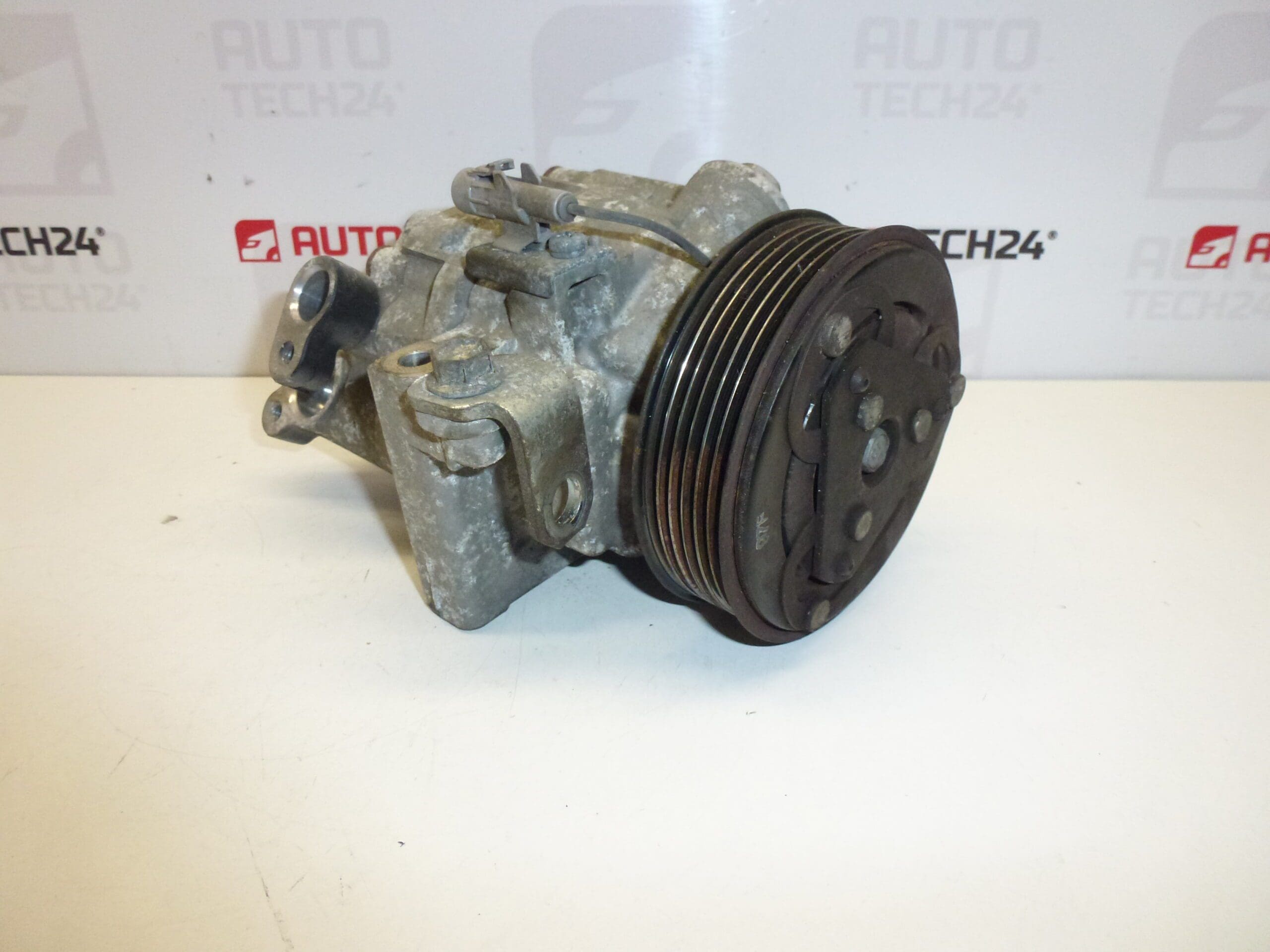 Air Conditioning Compressor Citroën C1 Peugeot 107 88310-0H010 88310-0H010-J 88310-0H010-C - Image 2