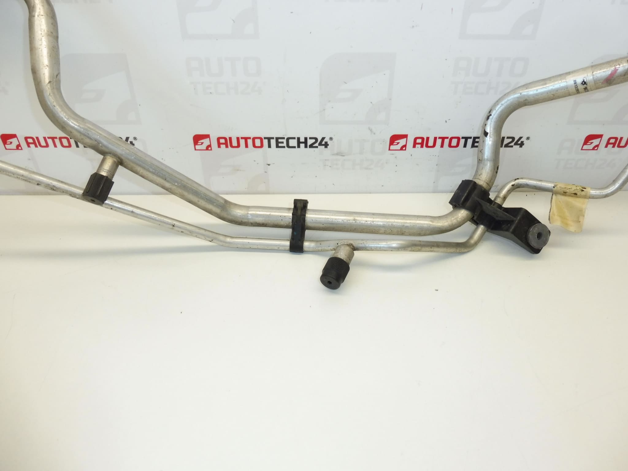 Double Air Conditioning Pipe Citroën C3 Picasso Peugeot 207 9673520180 6477N8 - Image 2