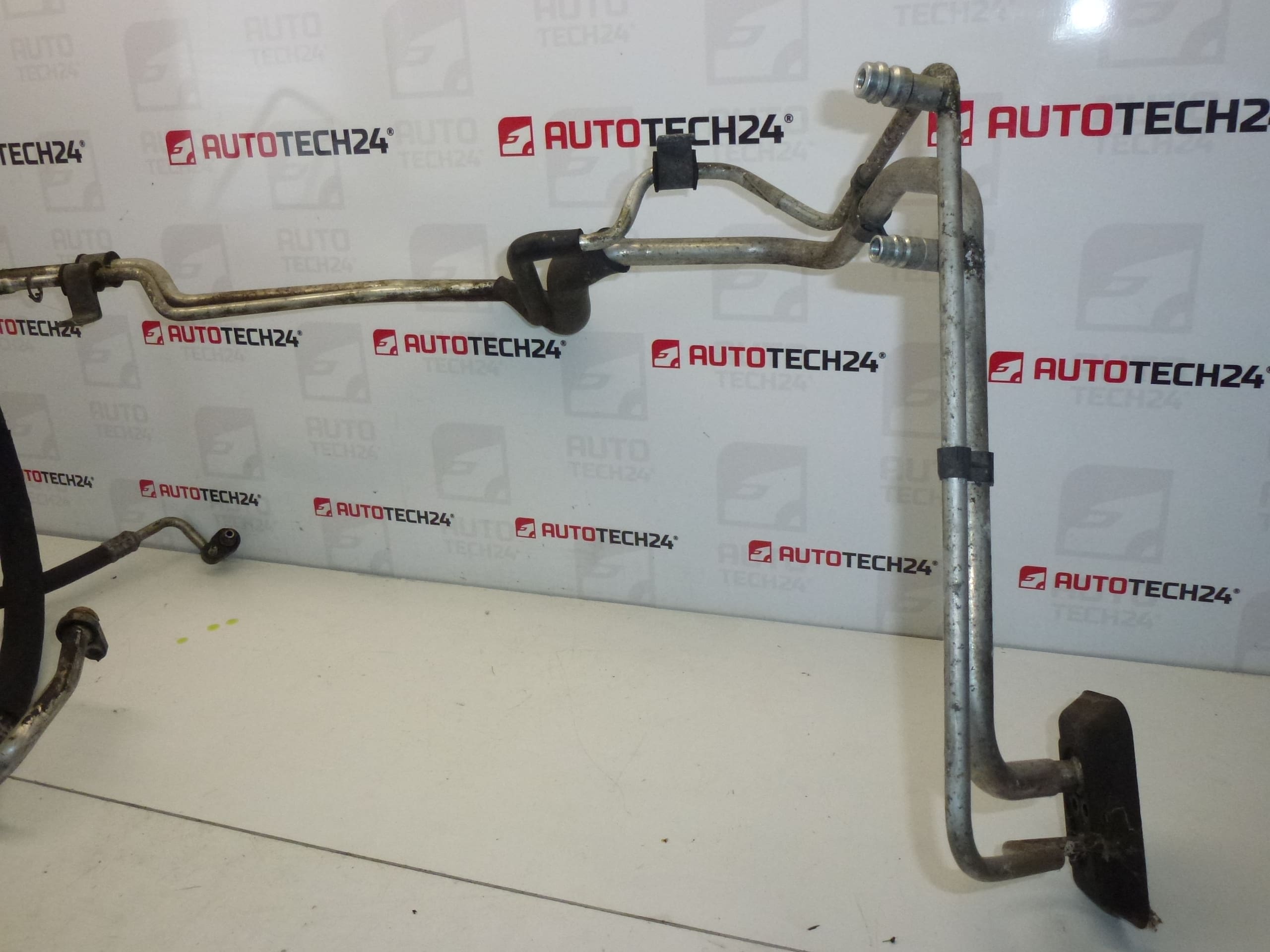 Air Conditioning Pipe Citroën Peugeot 9640388580 6460SL - Image 2