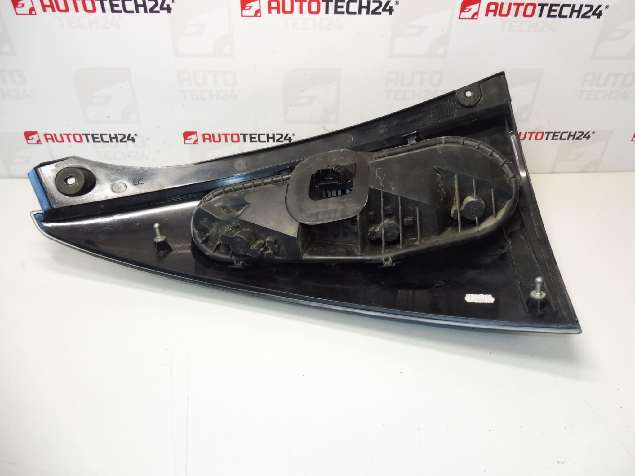 Right Rear Light Citroën C1 81550-0H060 6351X8 - Image 2