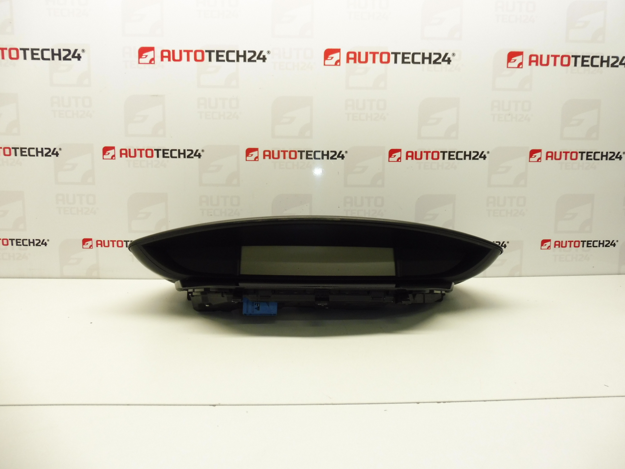 Speedometer alarms Citroën C4 automatic driven 215000 km 96613463ZD 6105YE 6106WC