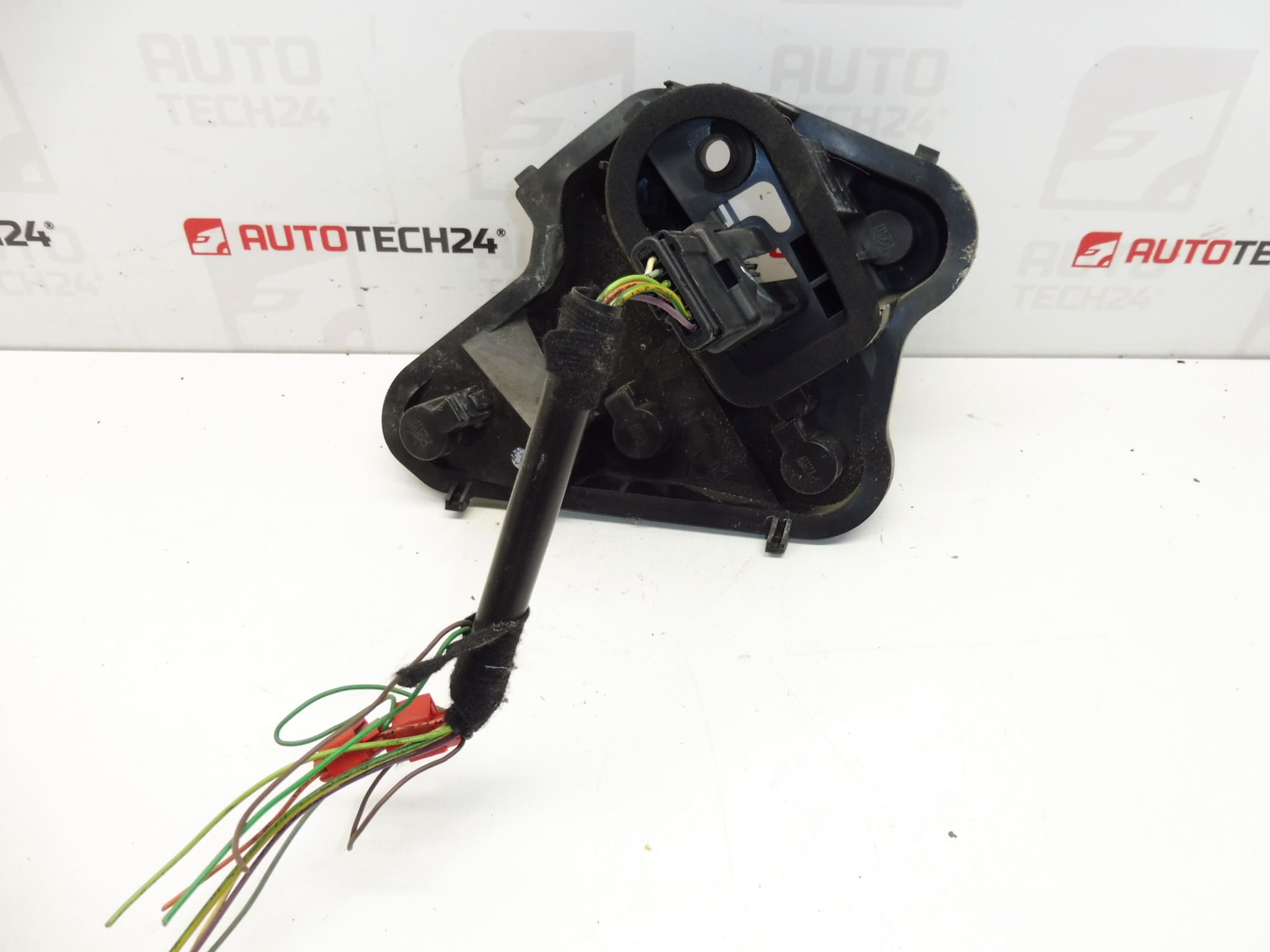 Socket For Rear Right Lamp Bulbs With Wiring Harness Peugeot 207 SW 6351CT - Image 2