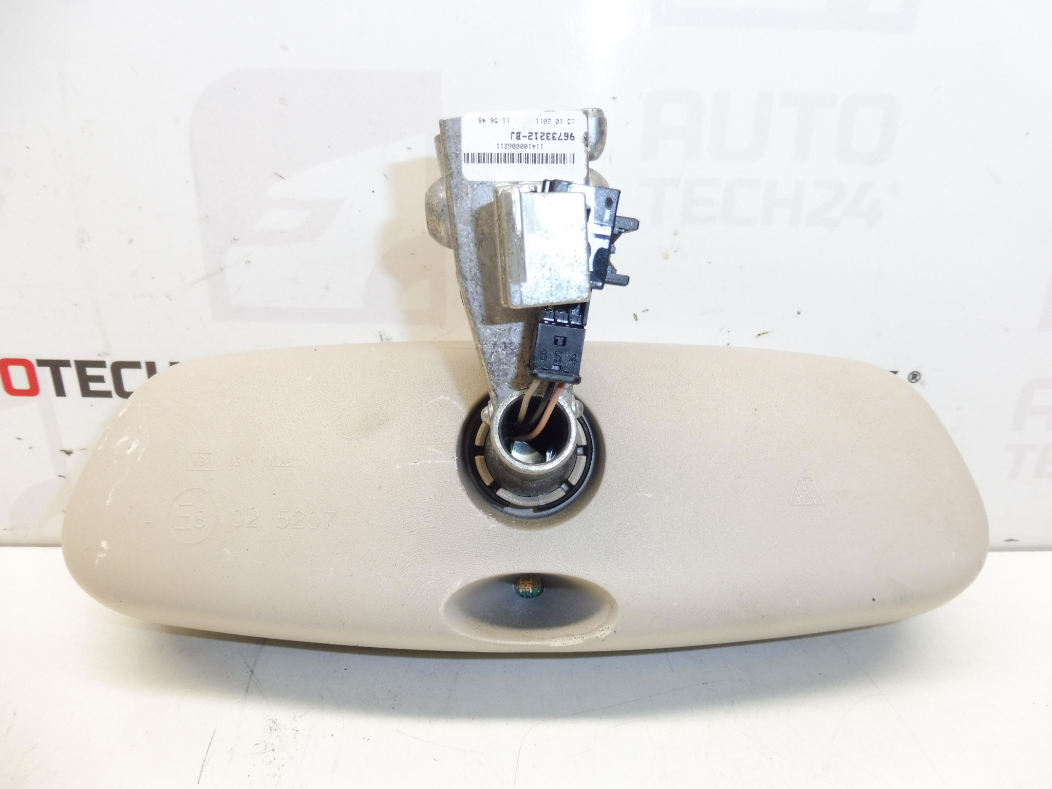 Interior rear view mirror with dimming Citroën C4 8154JT