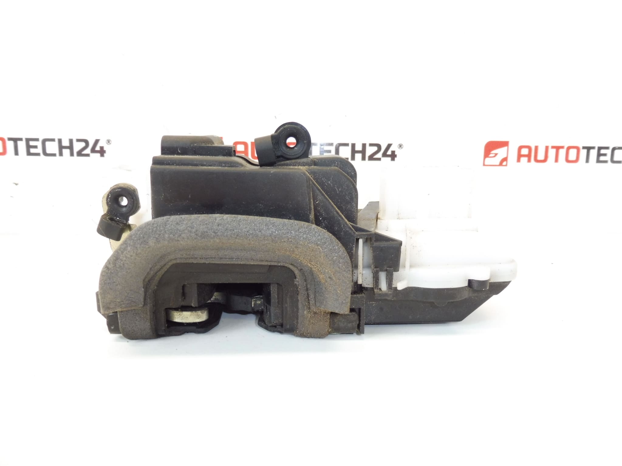 Right Front Door Lock for Peugeot 607 9136H3 - Image 2