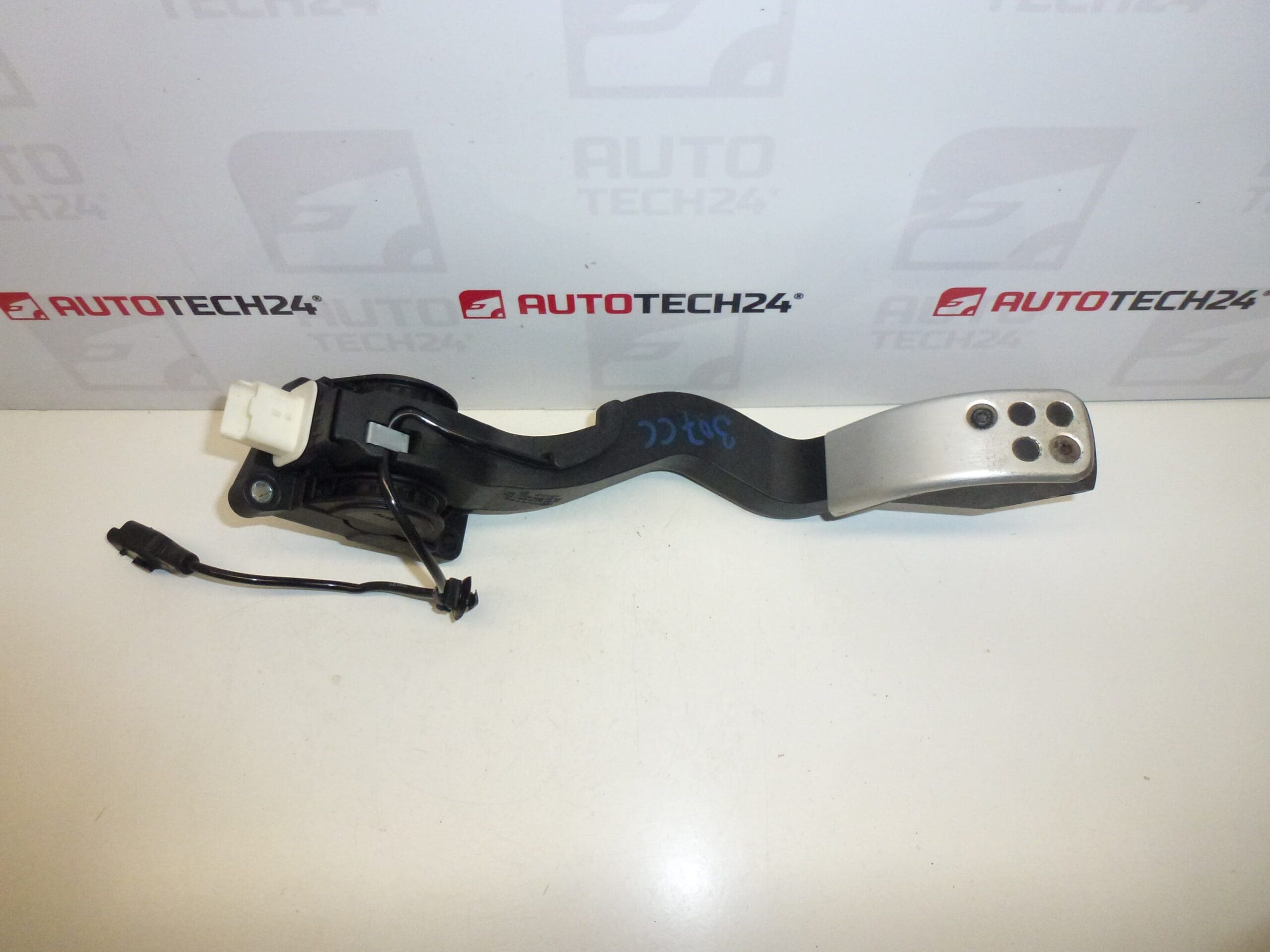 Accelerator pedal Peugeot Bosch 0280755046 9657395877 1601R2