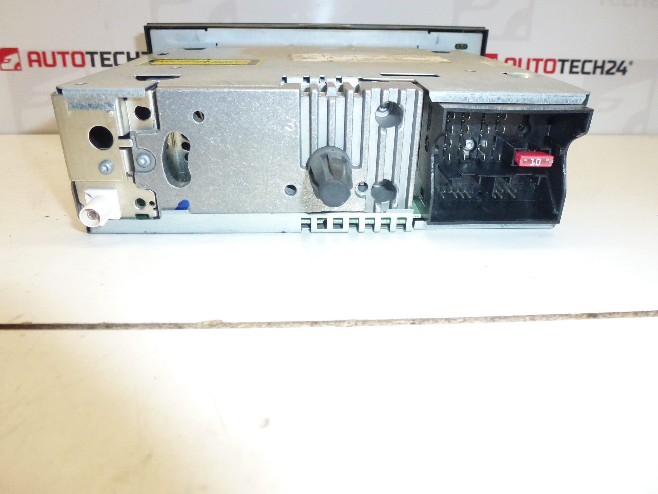 Car radio radio Citroën Peugeot RD4 N1 9659143077 6564V1