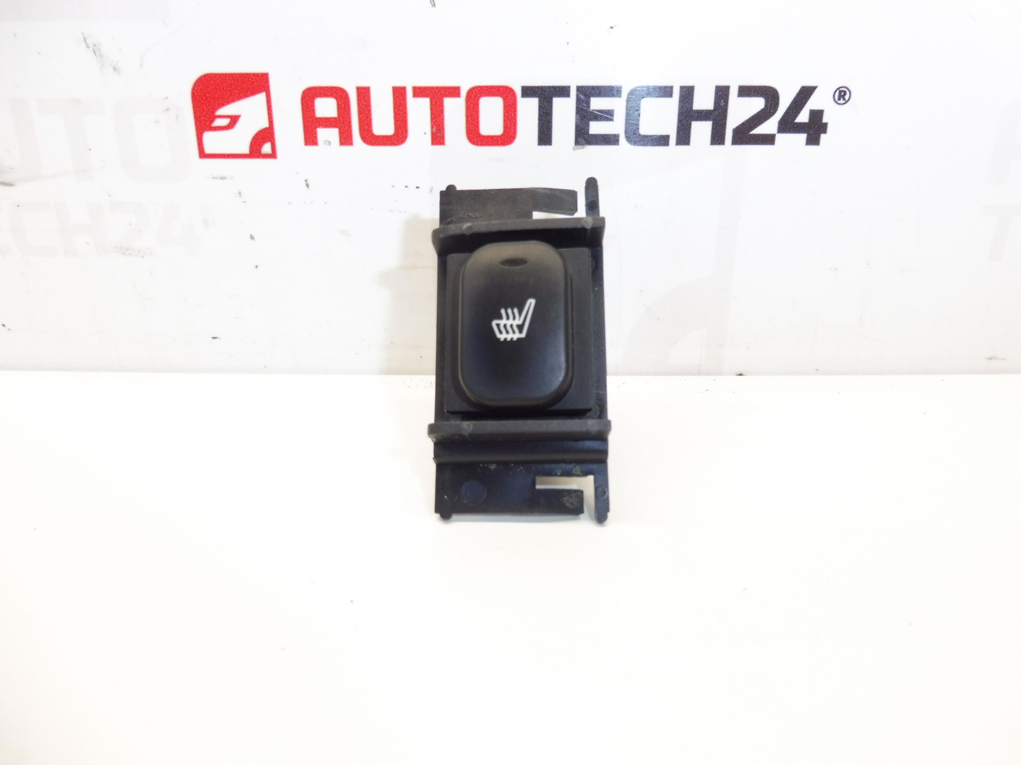 Seat heating control Citroën Peugeot 96456870XT