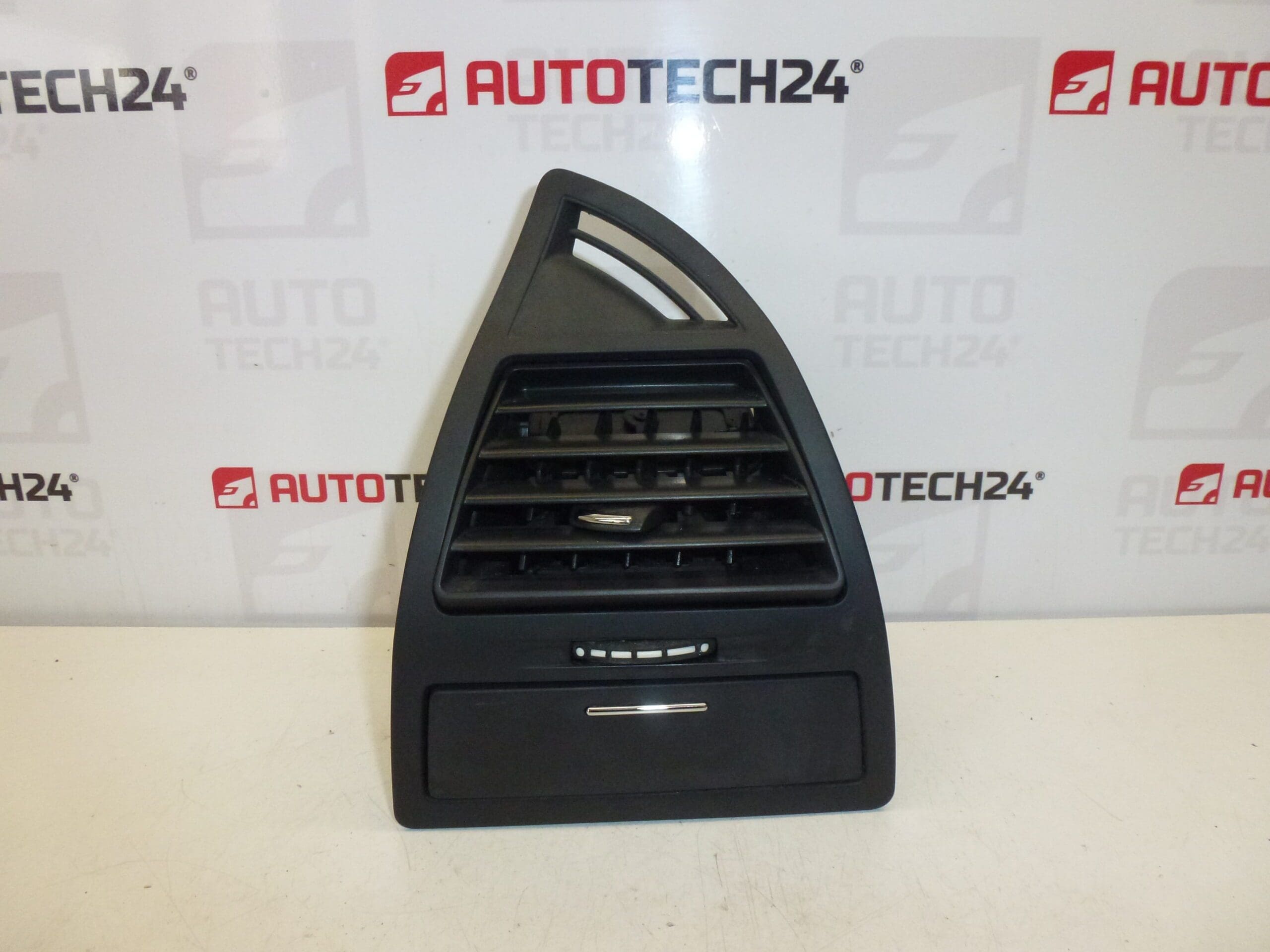 Air vent left Citroën C4 9646338077 8265Q0 8265P8