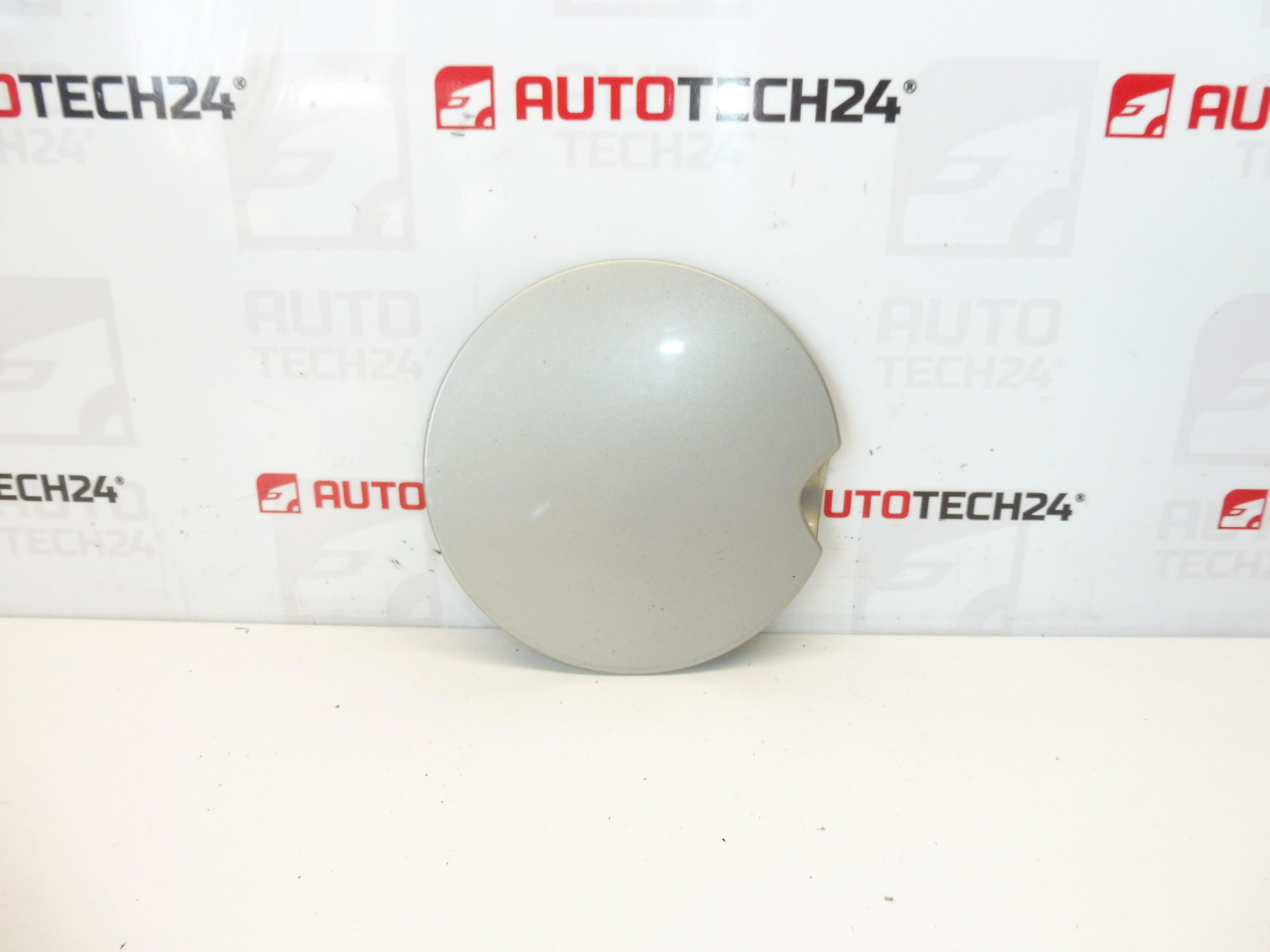 Peugeot 207 ETSC 1517F5 tank cap cover