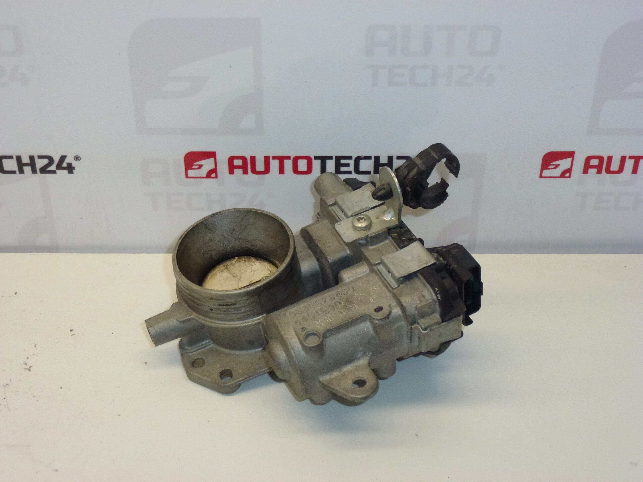 Throttle valve Citroën Peugeot 1.4 9685879480 163667