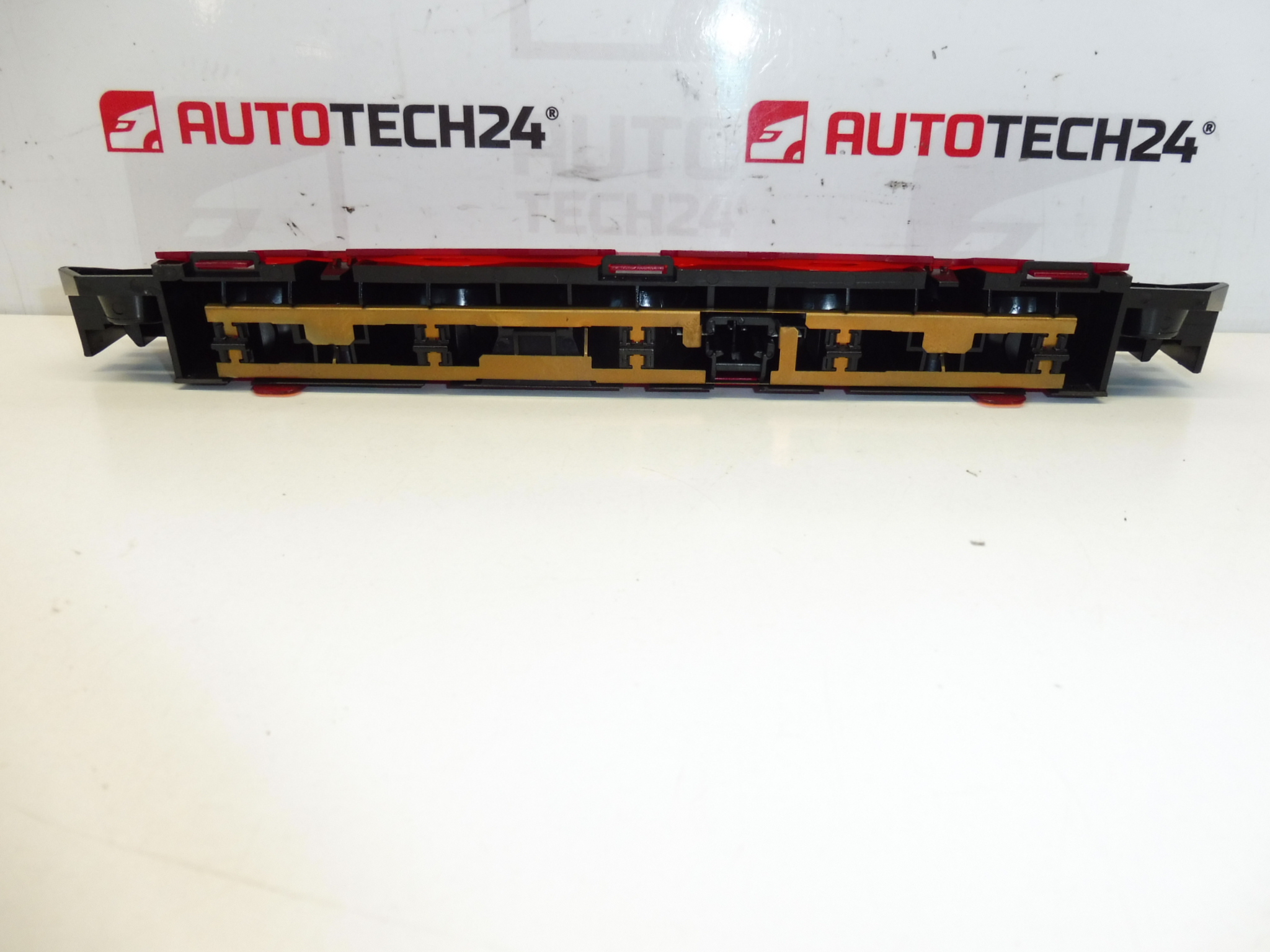 Third brake light Peugeot 407 sedan 6351S9