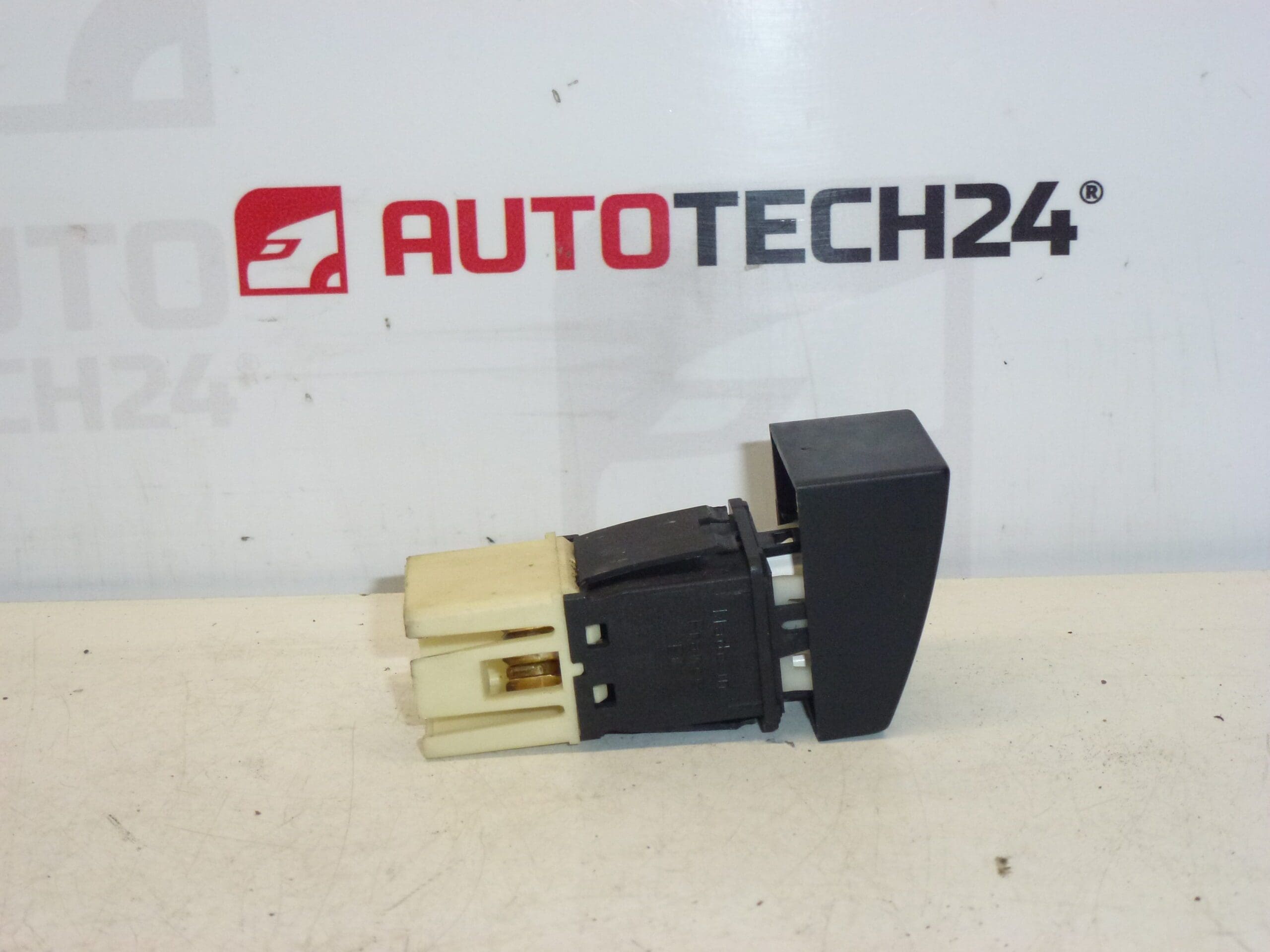 ESP switch Peugeot 406 6554K6