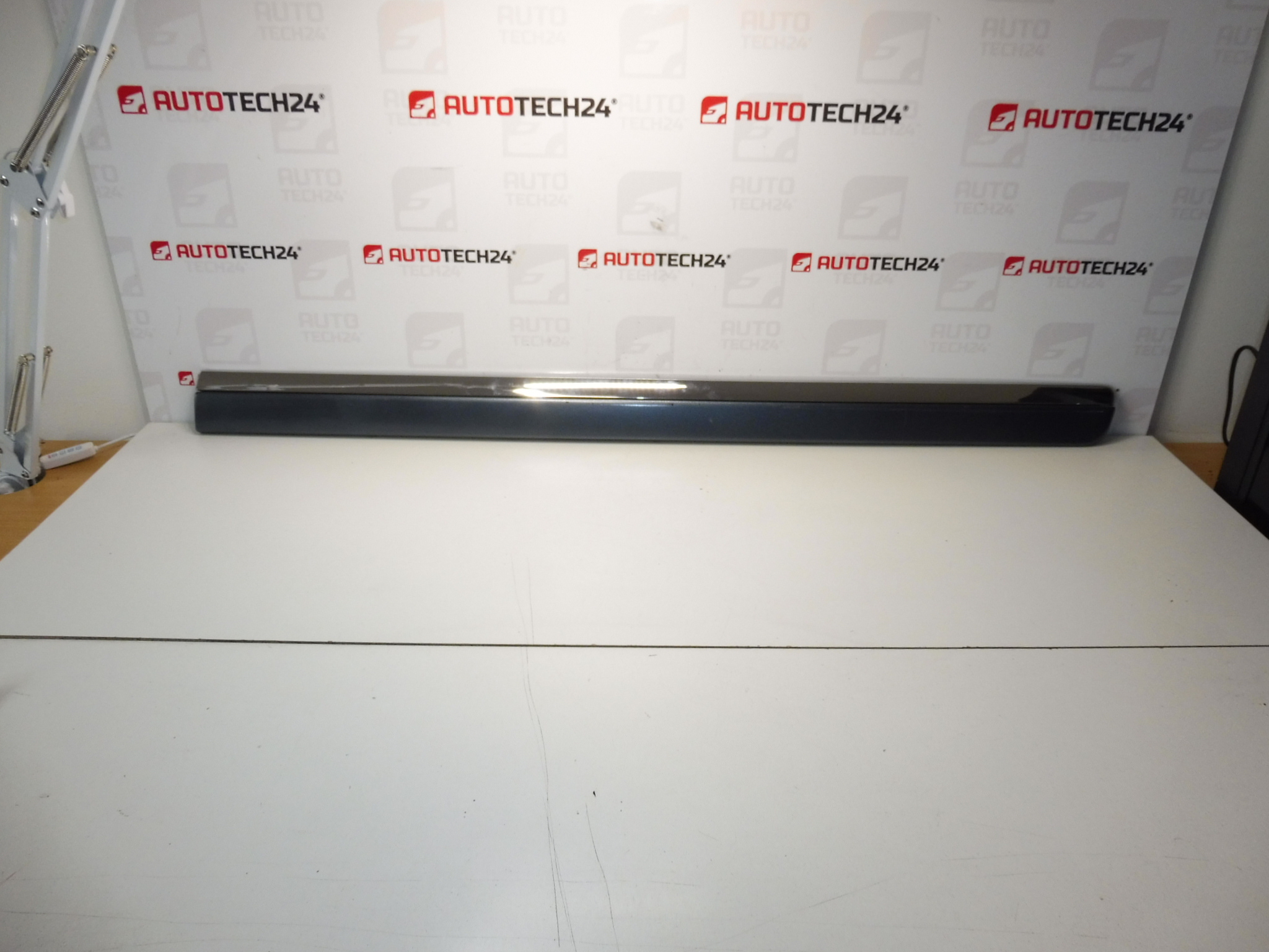 Left rear door molding Citroen C8 Peugeot 807 EZW 1401029977 8546W2