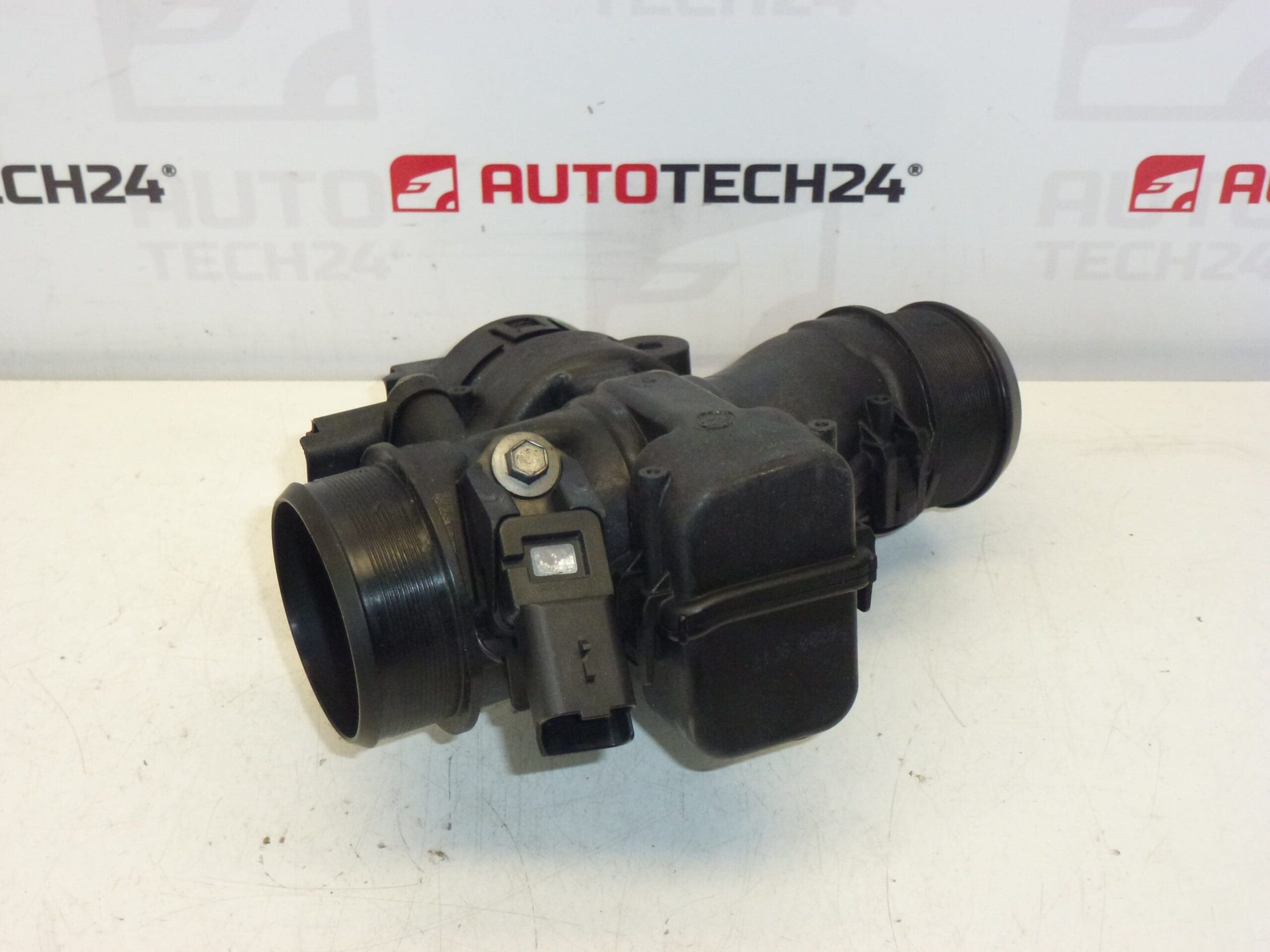 Throttle valve 1.6 HDI Citroën Peugeot 9660030380 0345E3