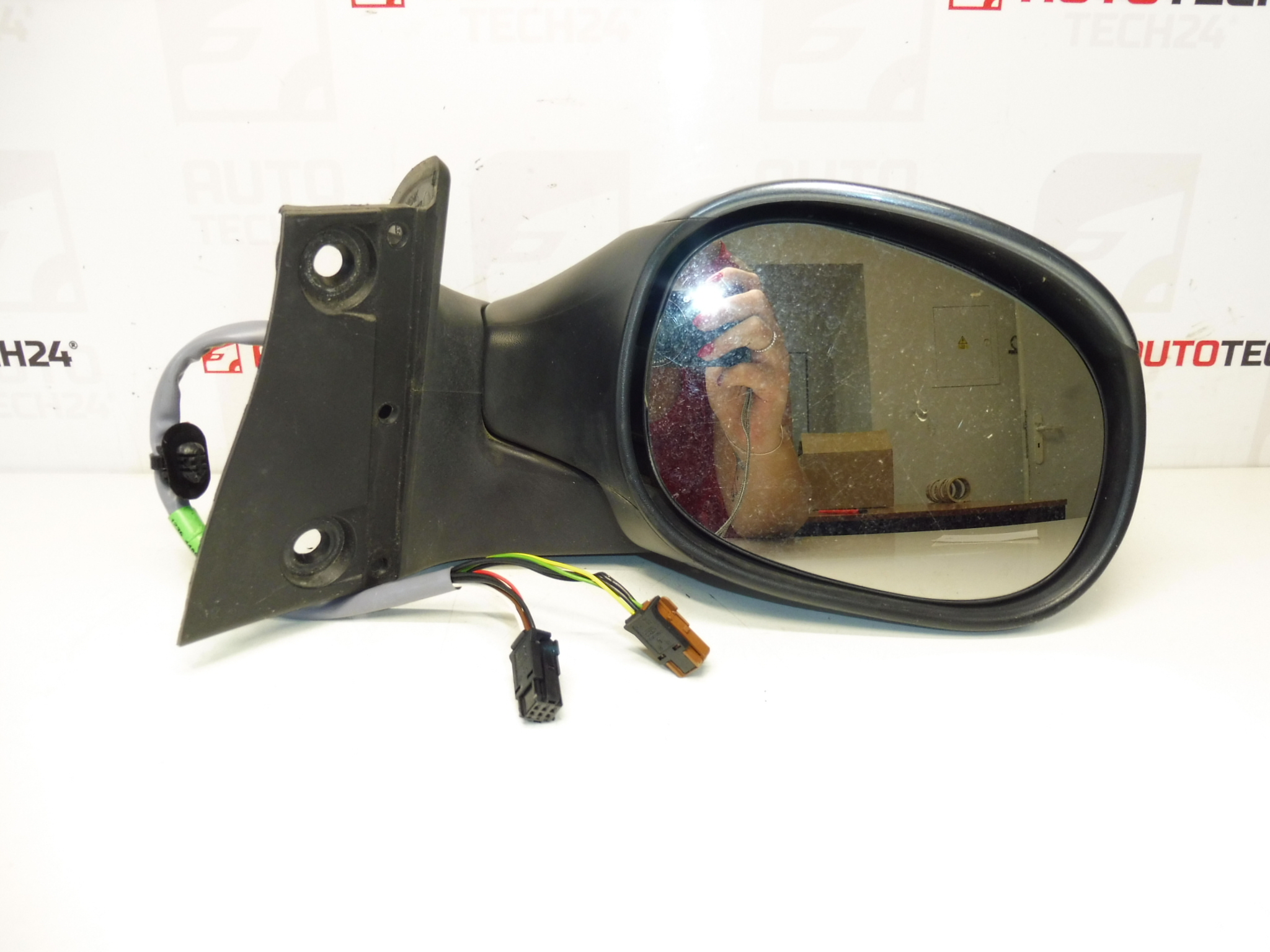 Peugeot 1007 passenger right side mirror 815314
