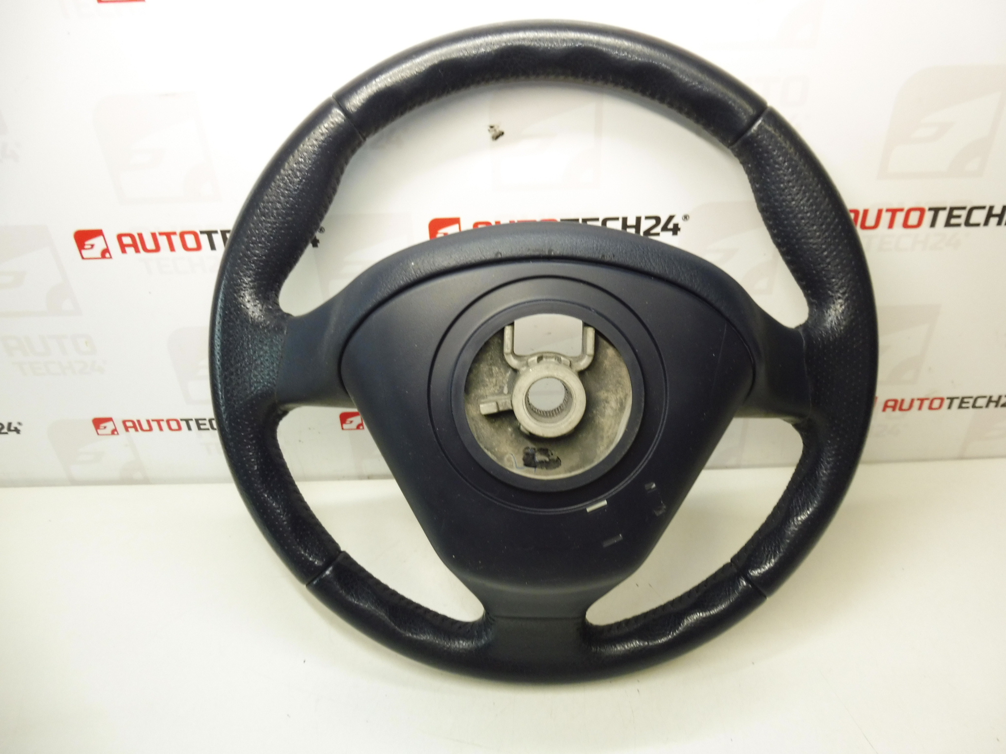 Steering wheel Peugeot 1007 96506736NP 4109FP