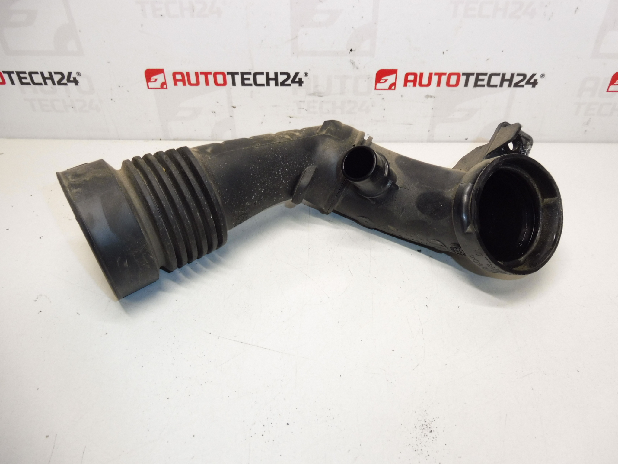 Air connection 1.5 HDI Citroën Peugeot 9810921280