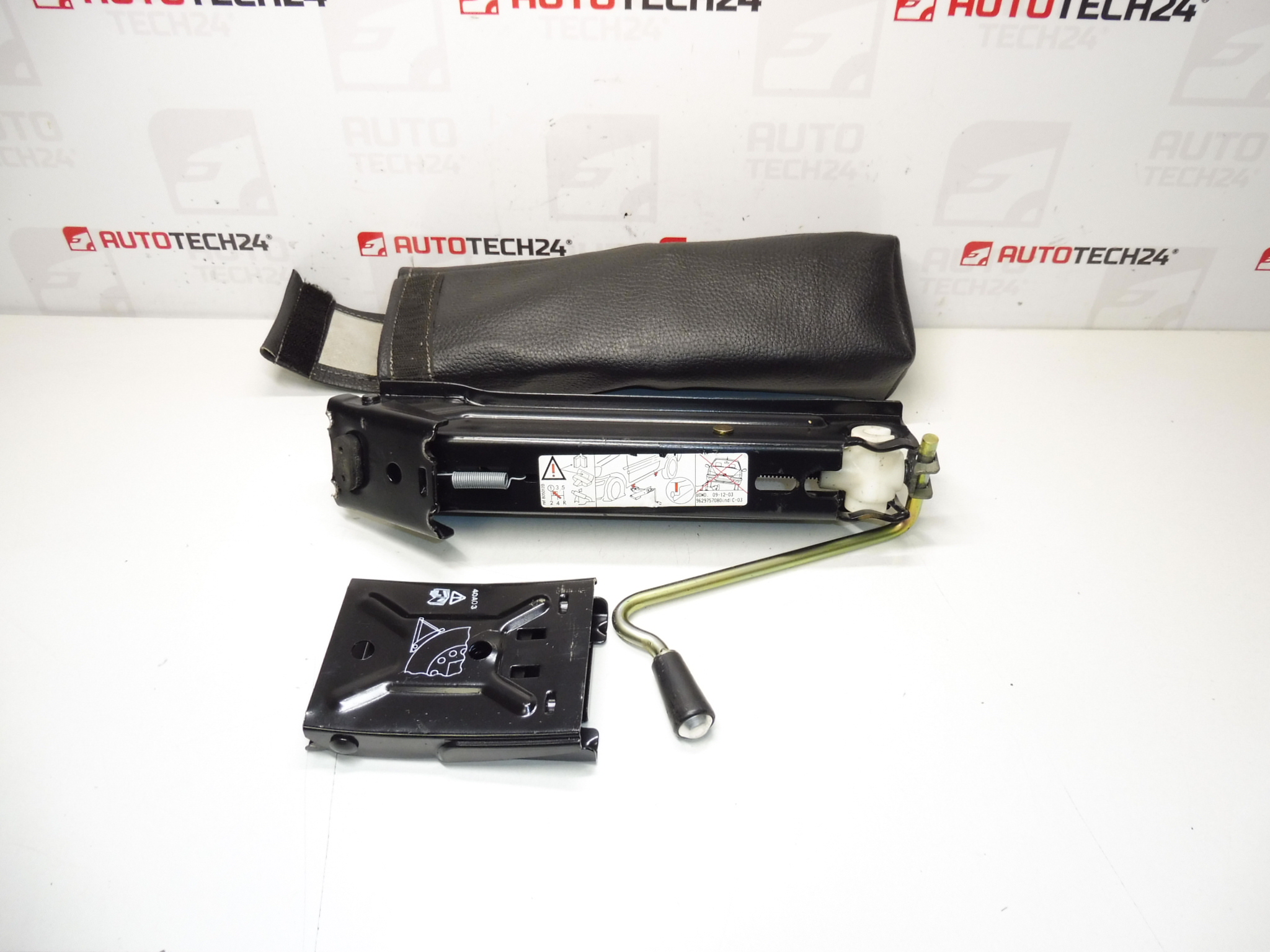 Tool wrench, towing eye Peugeot 206 CC 670150 672585 671734