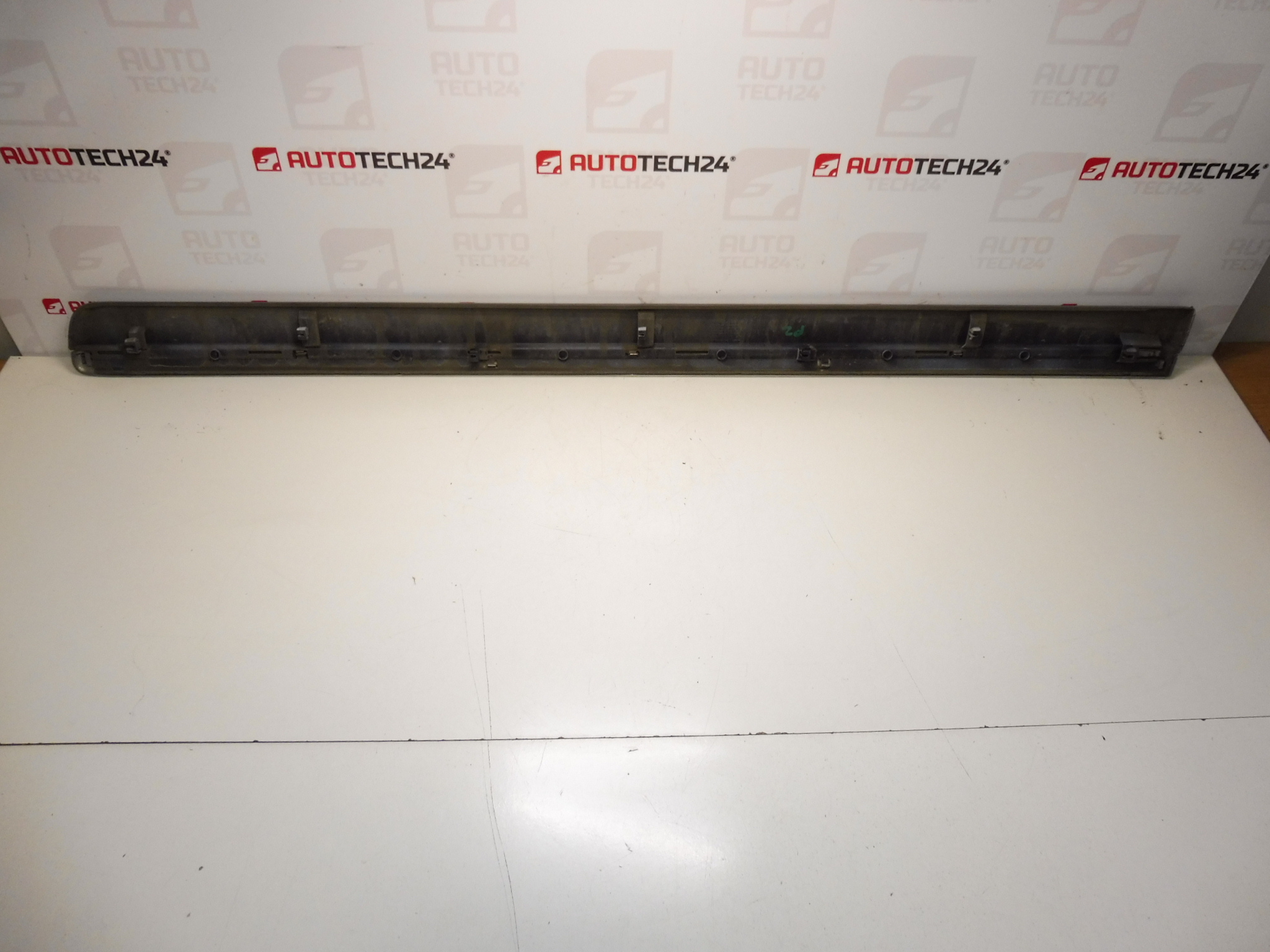 Right rear door molding Citroen C8 Peugeot 807 KTQ 1401029677 8546W3