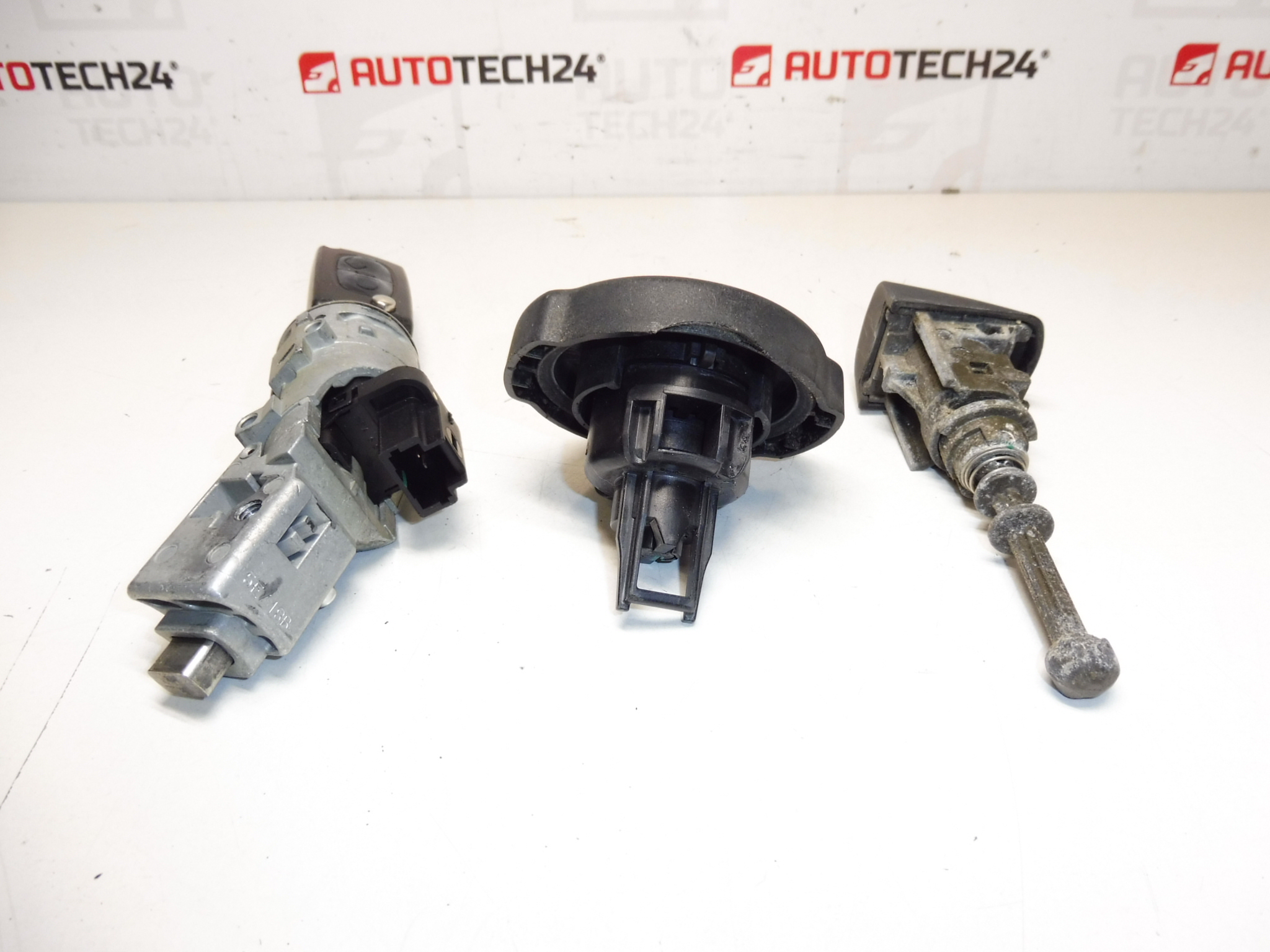 Set of locks + 1 key Citroën C4 4162EP