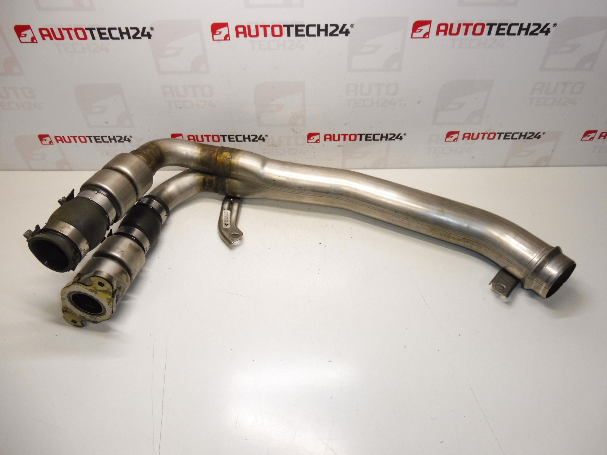 Air connection Citroën Peugeot 2.2 HDI 125KW 9654971380 0382HF