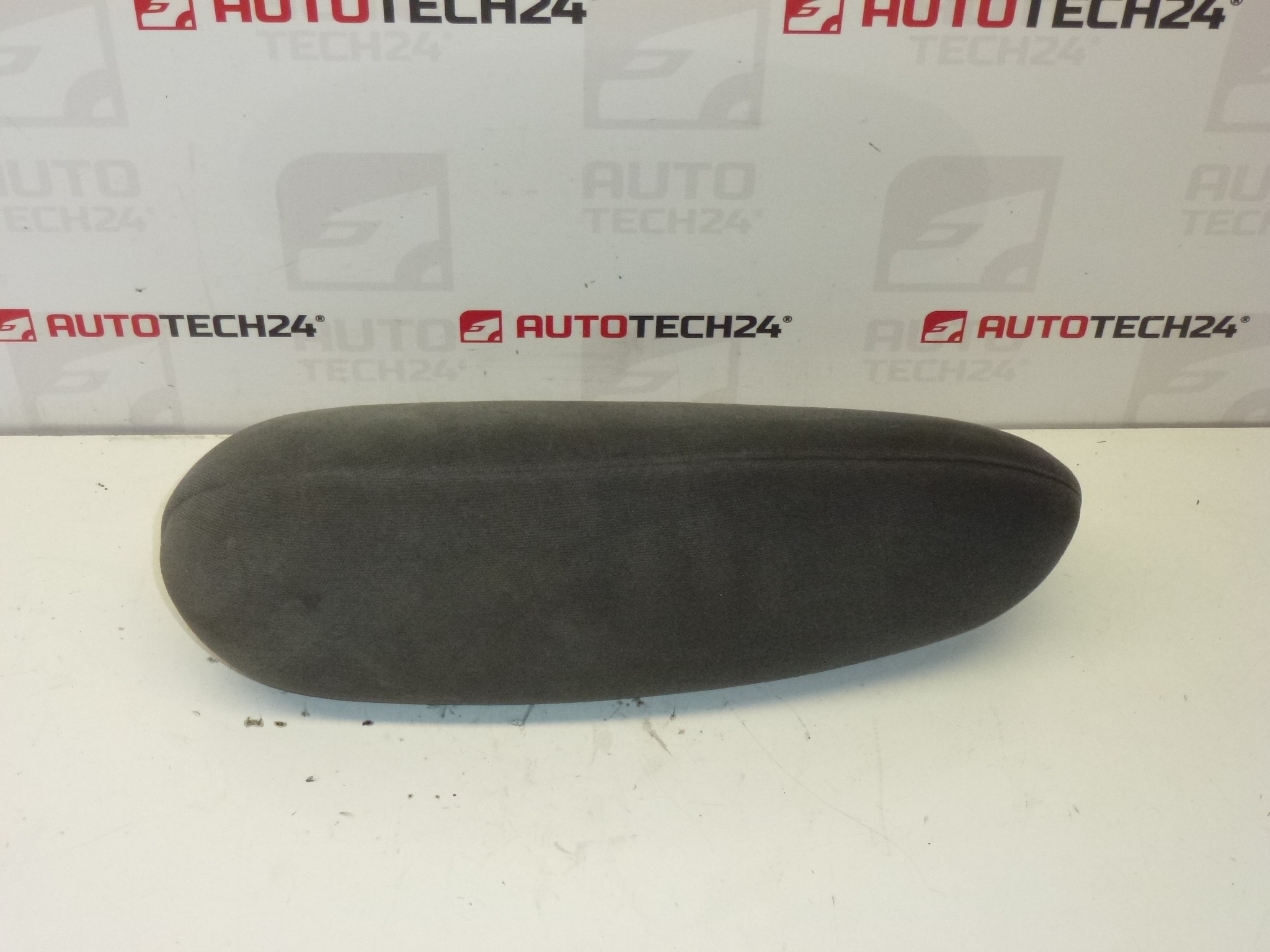 Armrest driver Citroën C5 8830E8