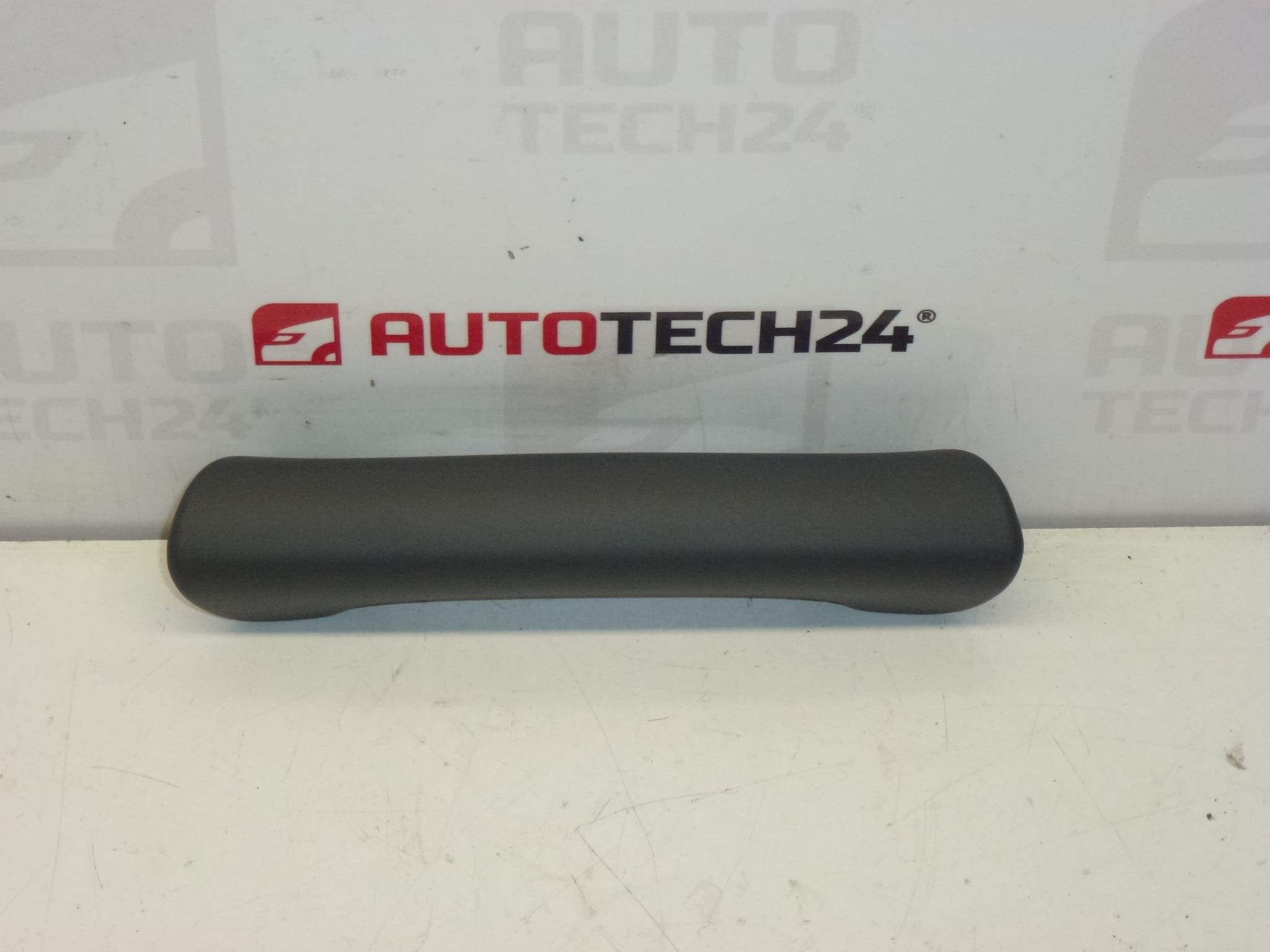Door handle cover driver Citroën C5 I and II 9632599777 9331LF new part