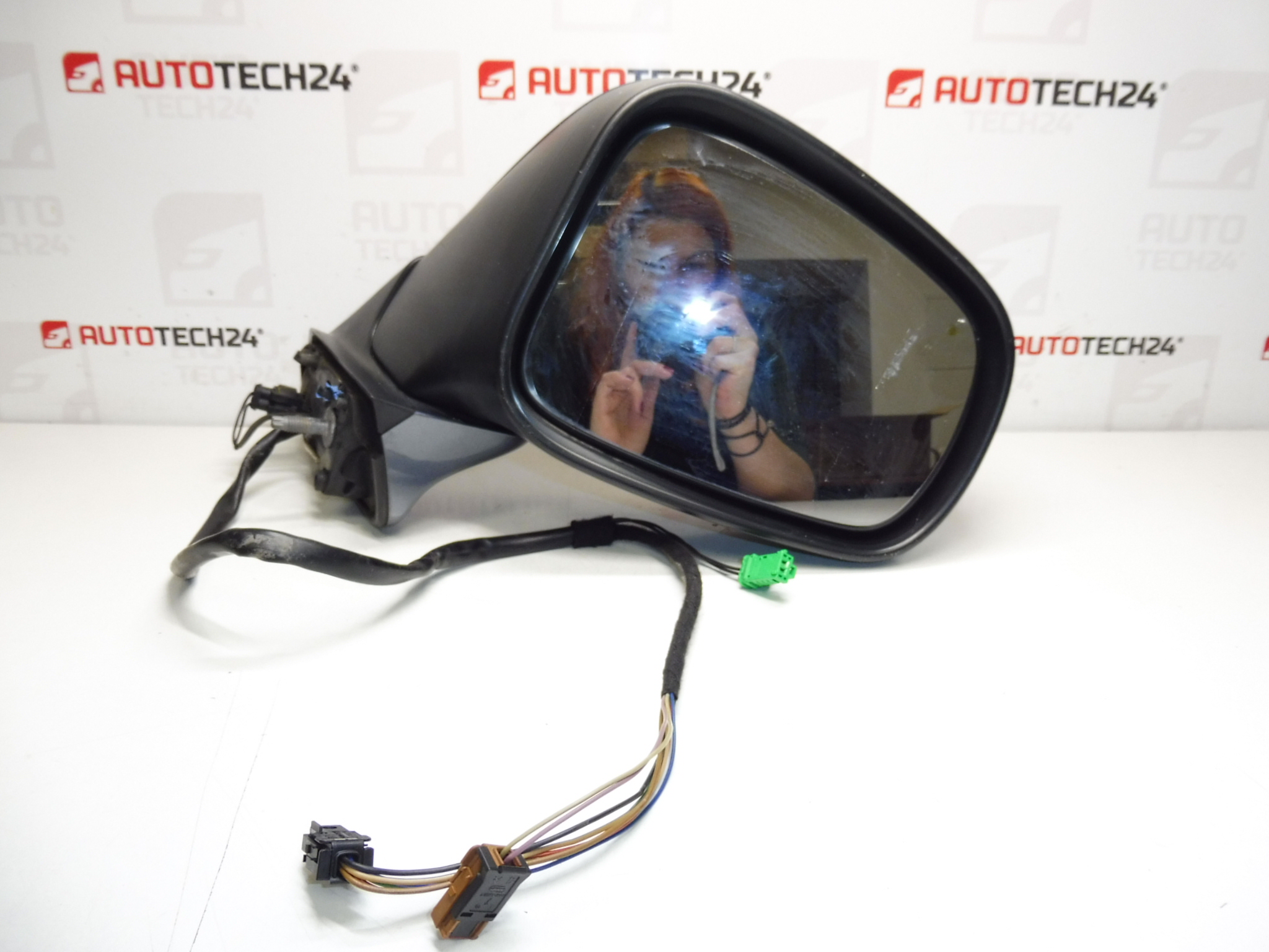 Passenger rearview mirror EZW Citroën Peugeot 14400785ZW 8154CR
