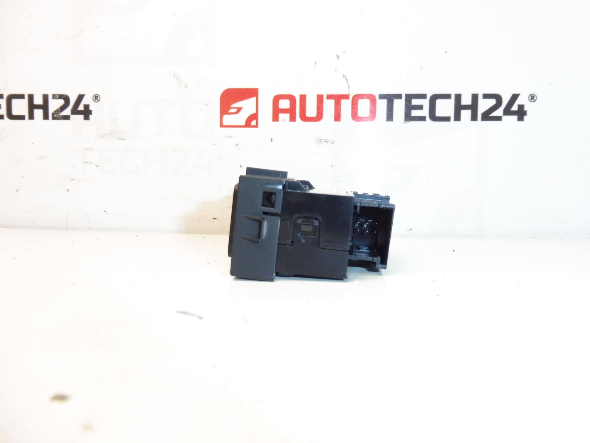 Seat Heater Controller Citroën Peugeot DS 98019841ZD - Image 2