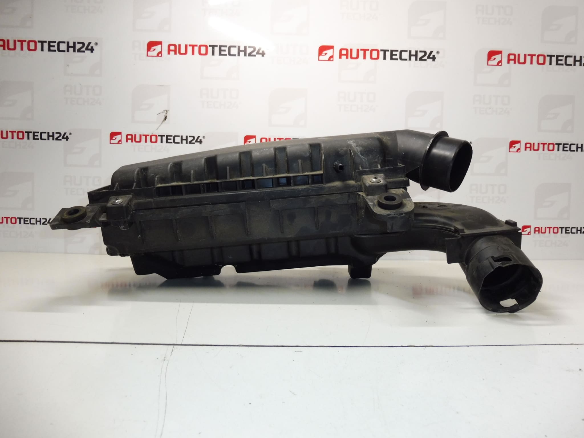 Filter Box Citroën Peugeot 1.2 THP 9805057080 - Image 2