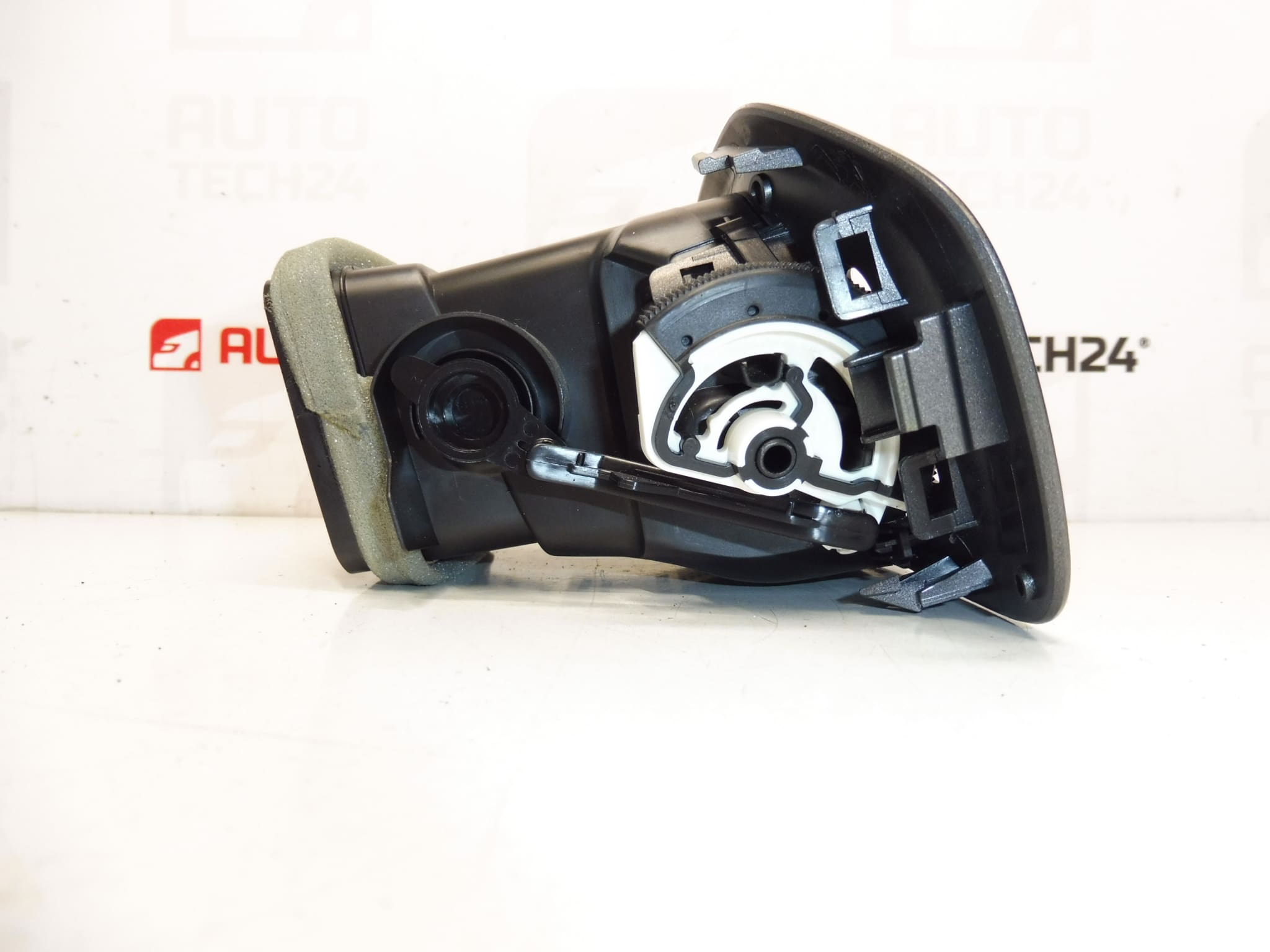 Ventilation Outlet Citroen C-Elysée Peugeot 301 9677287077 9677253777 - Image 2