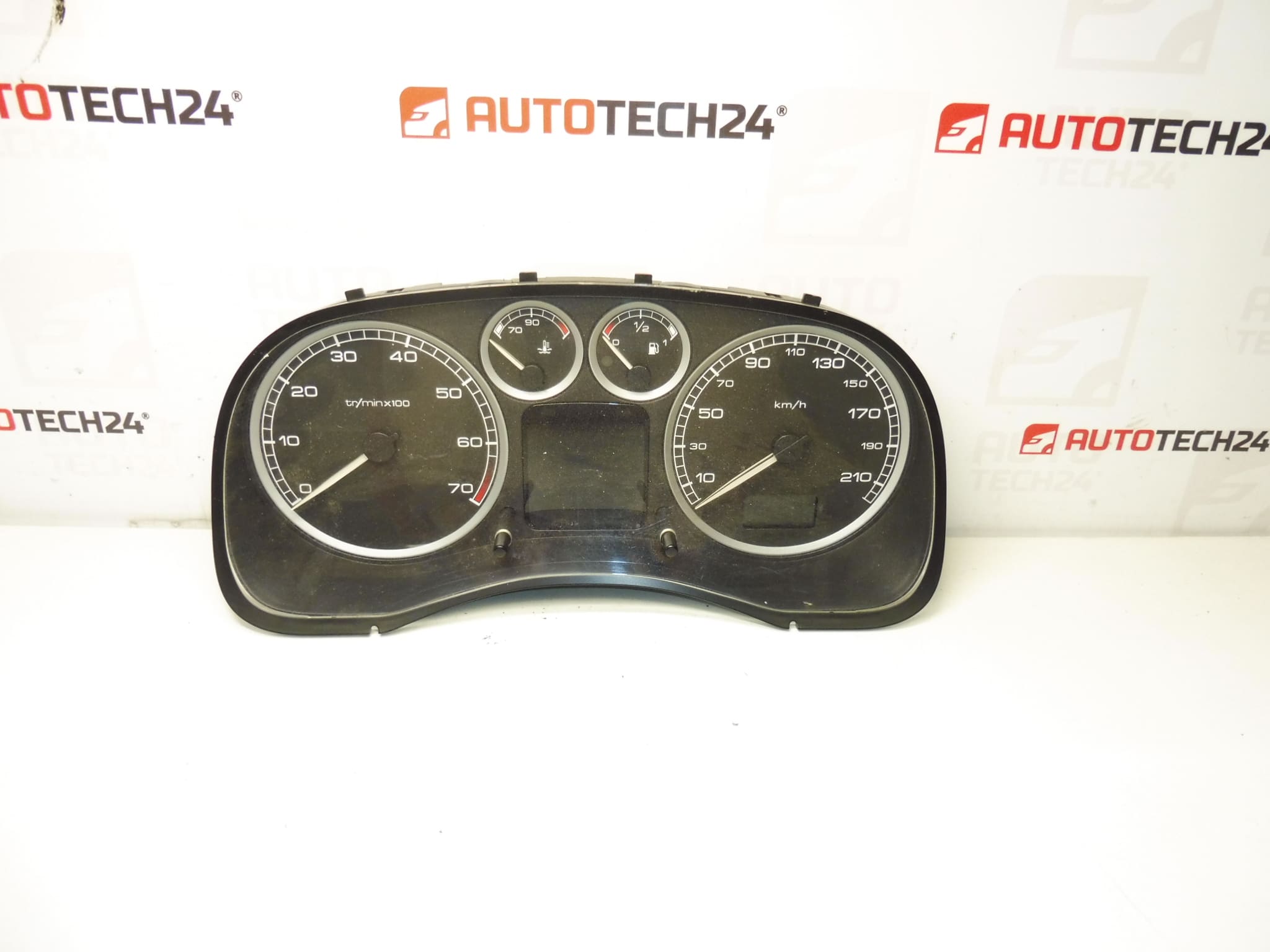 Peugeot 307 Tachometer Mileage 198